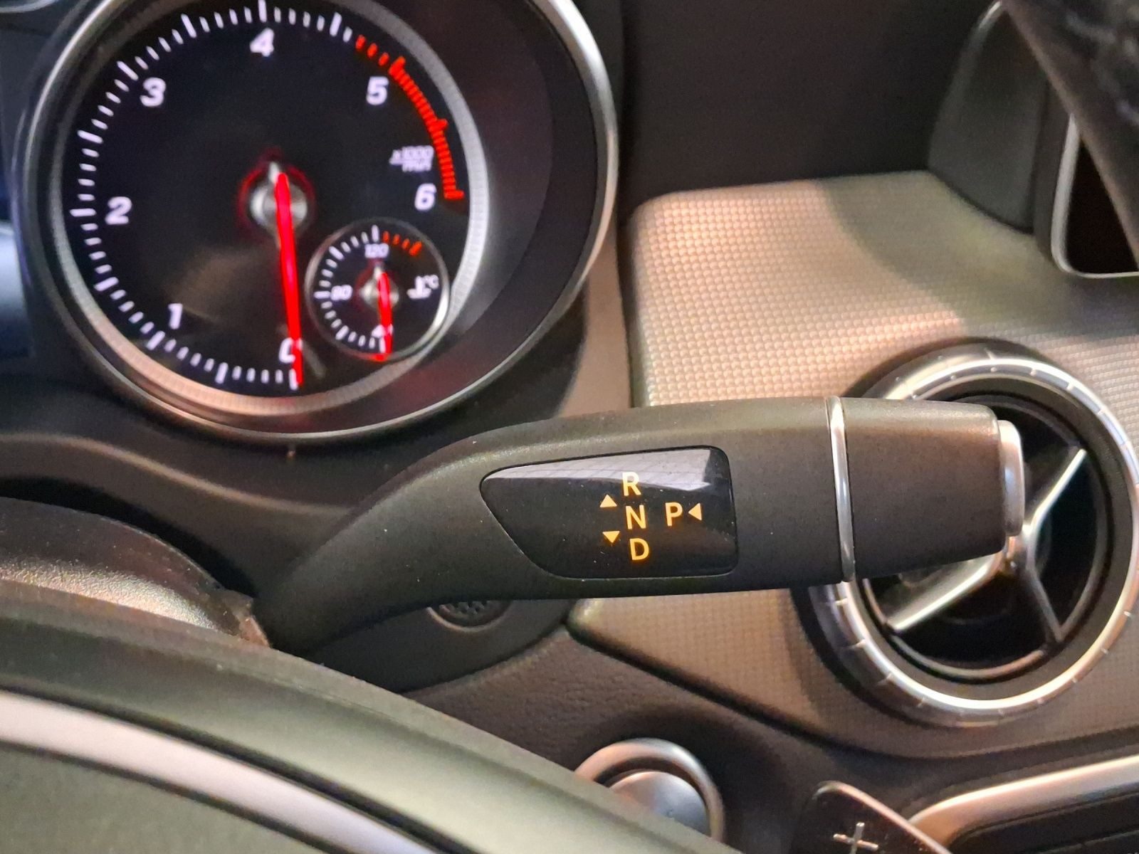 Mercedes-Benz CLA Shooting Brake – Bild 11