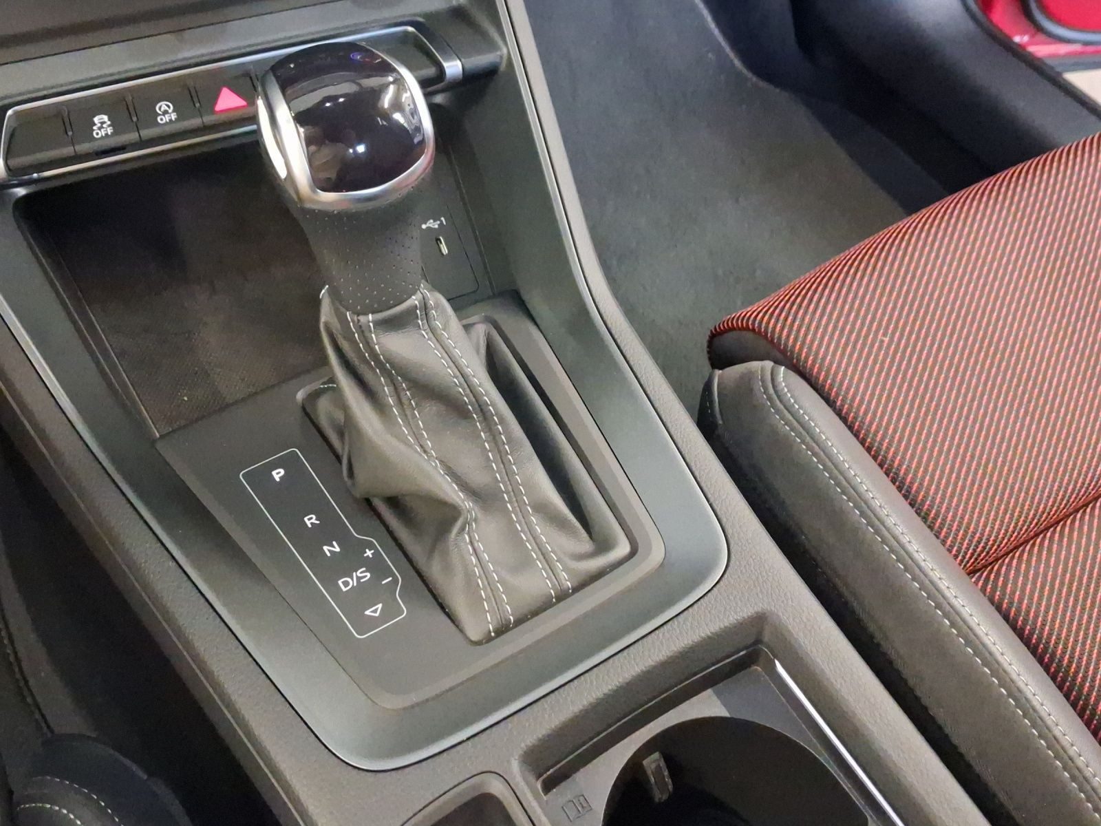 Audi Q3 – Foto 11