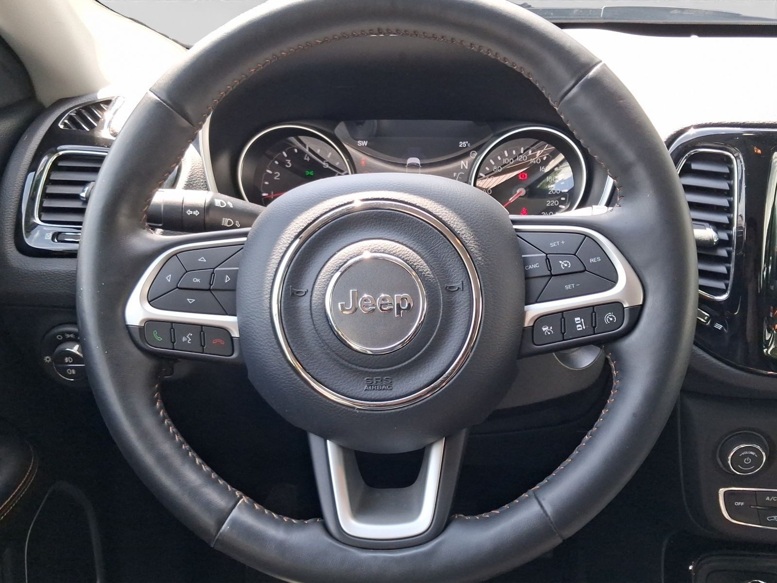 Jeep Compass – Bild 9