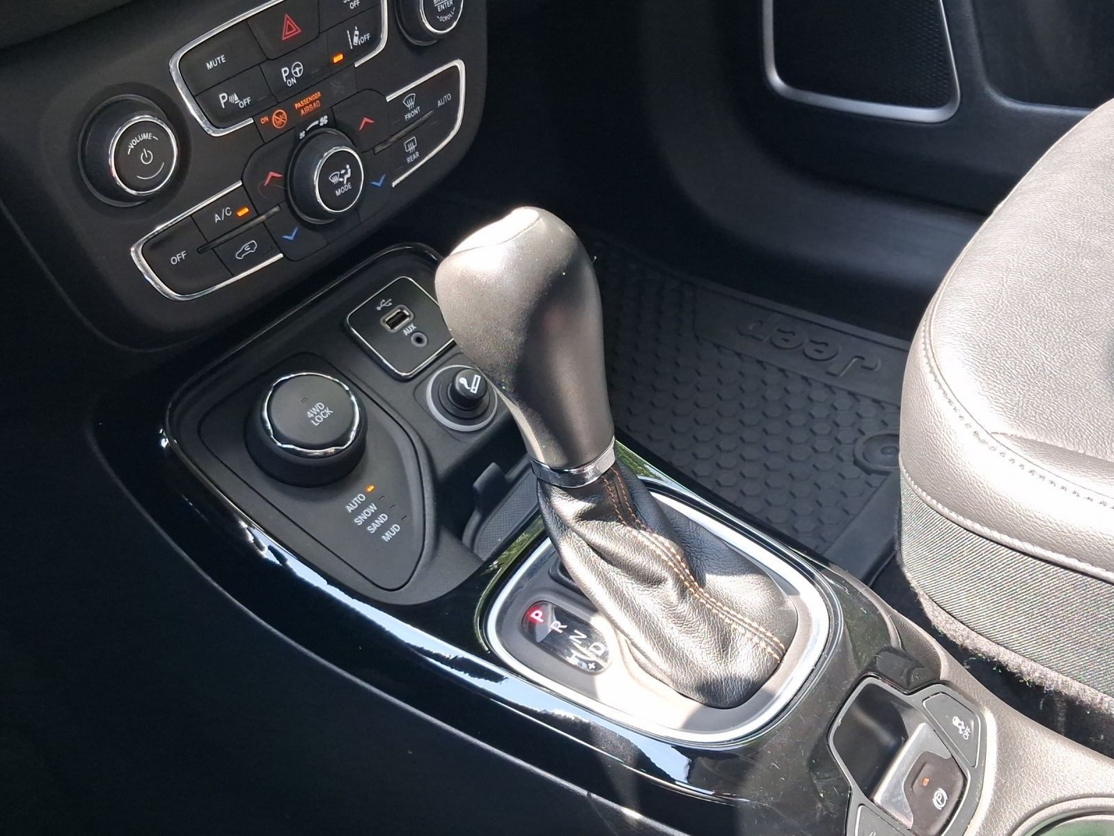 Jeep Compass – Bild 11
