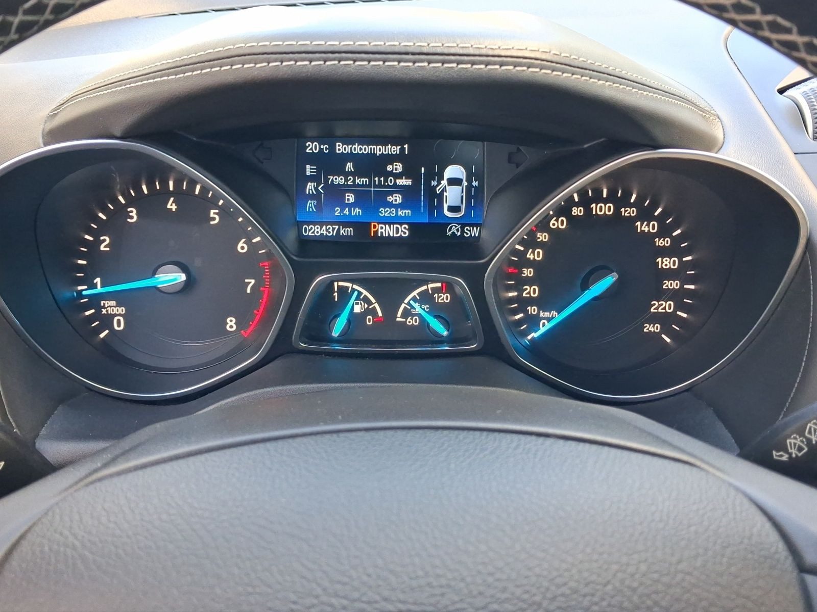 Ford Kuga – Foto 10