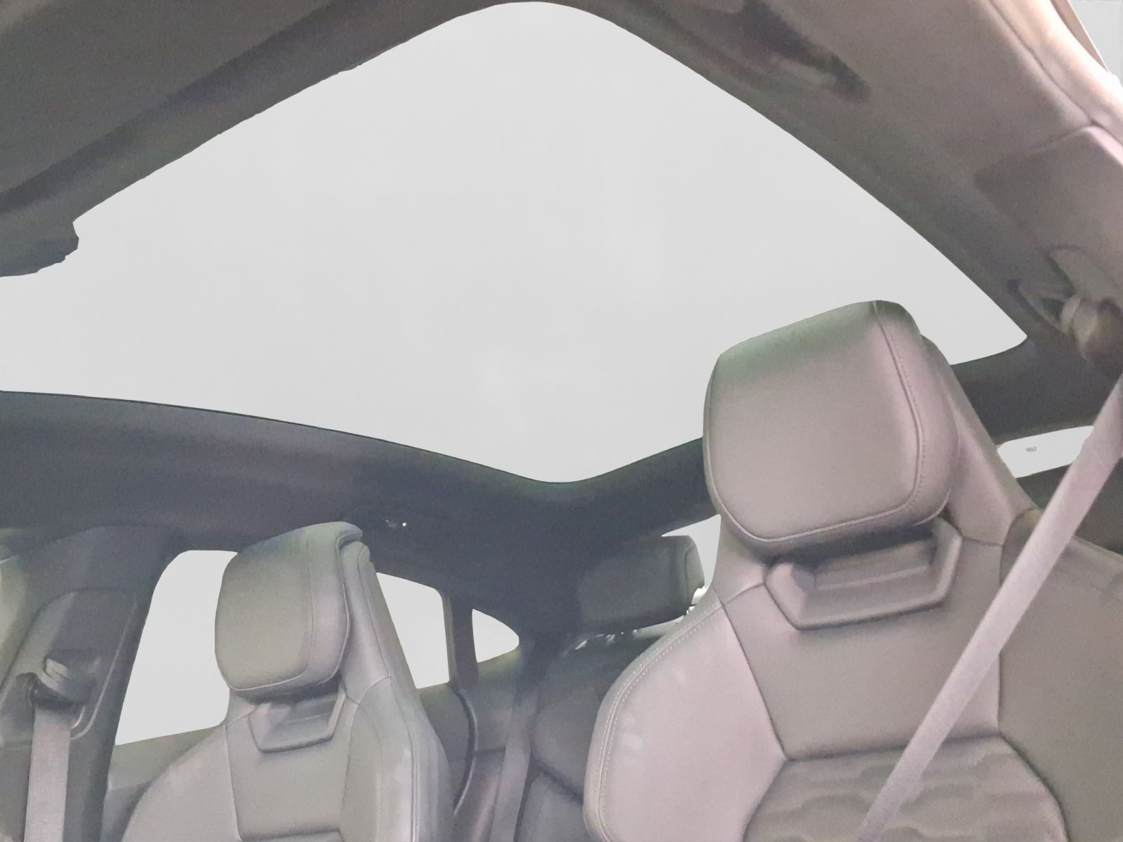 Audi e-tron GT quattro – Foto 18
