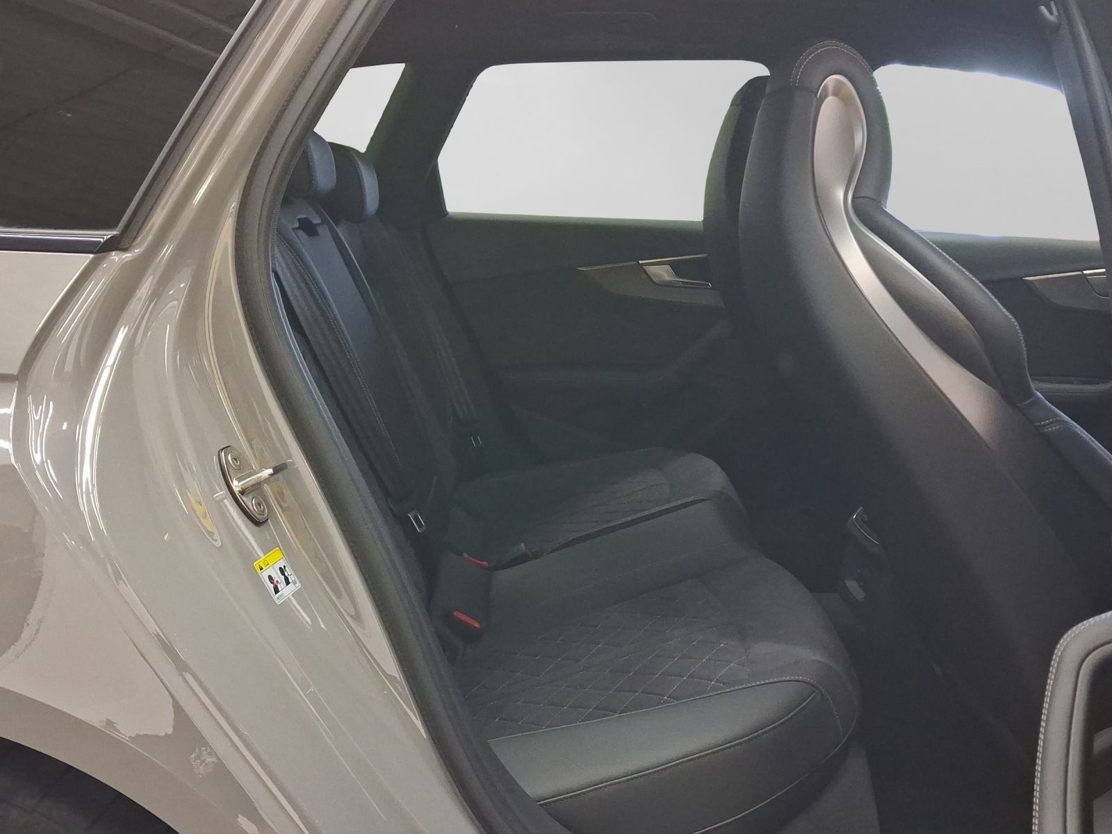 Audi RS 4 – Foto 6