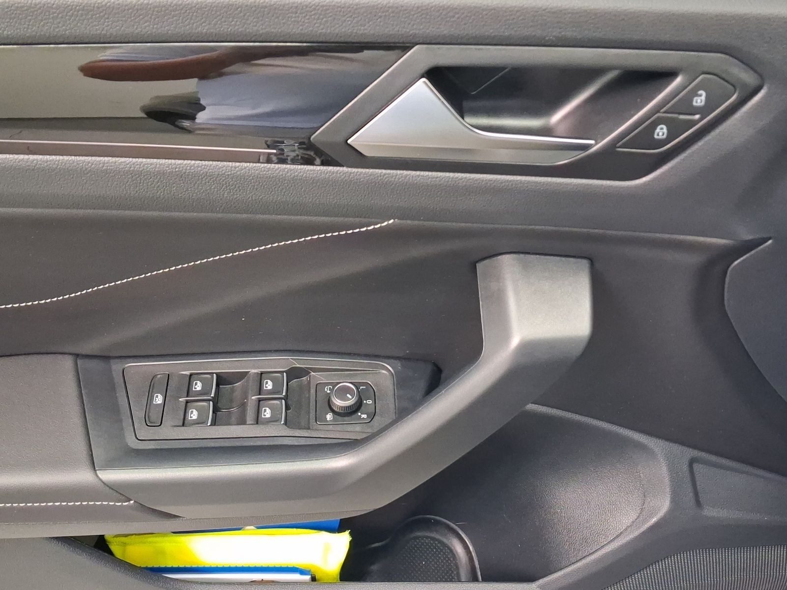 Volkswagen T-Roc – Bild 8