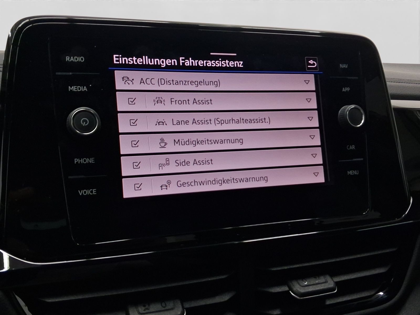 Volkswagen T-Roc – Bild 12