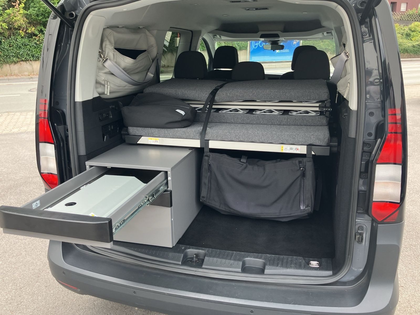 Volkswagen Caddy California – Bild 18