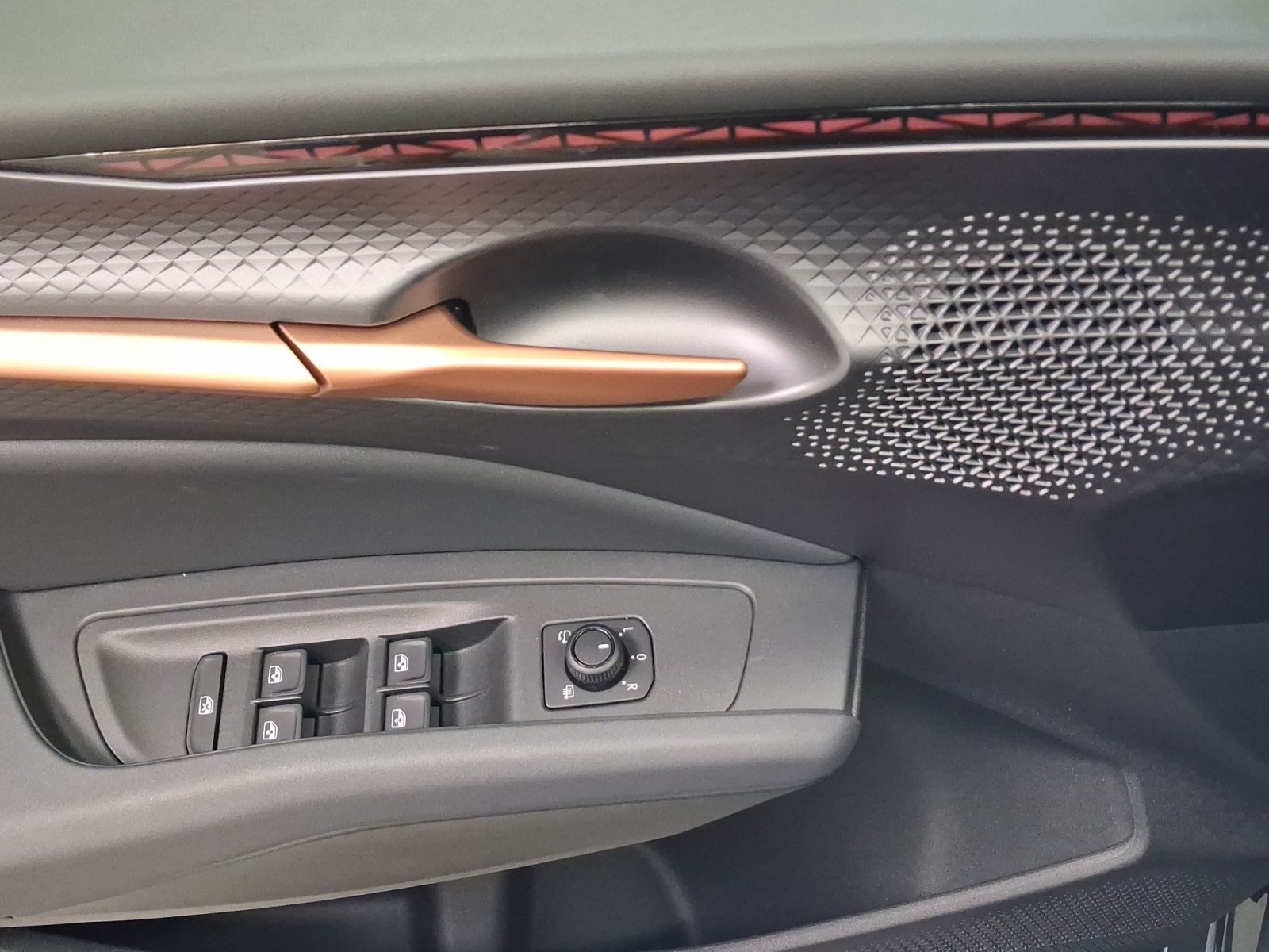 Cupra Raval – Bild 8