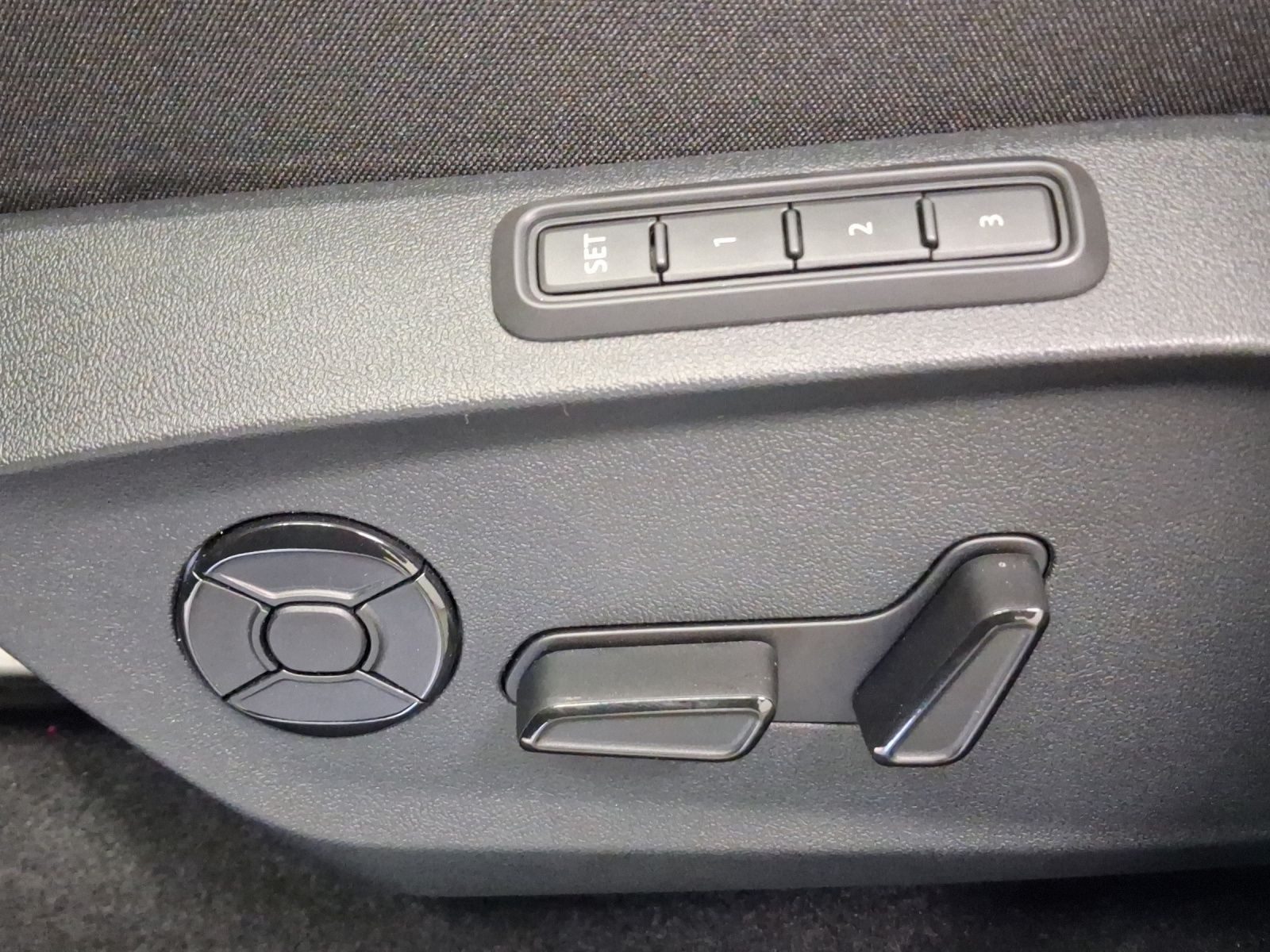 Cupra Raval – Bild 18