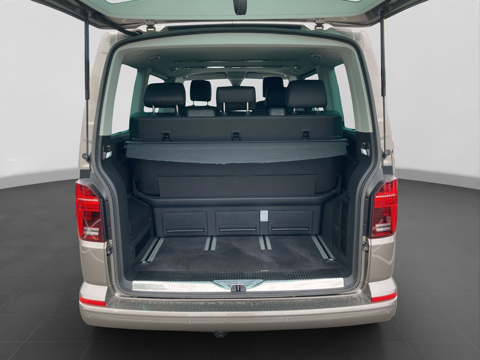 Volkswagen T6.1 Multivan – Bild 17