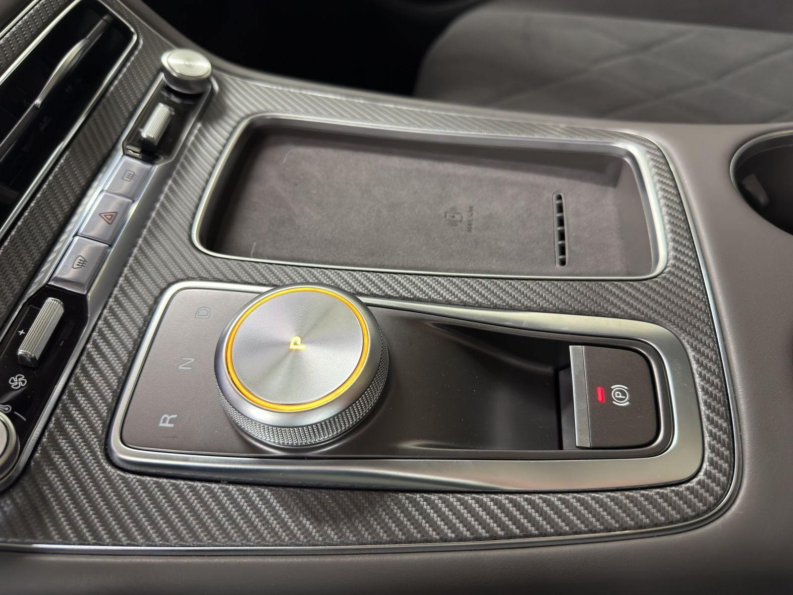 MG S6 EV – Foto 11