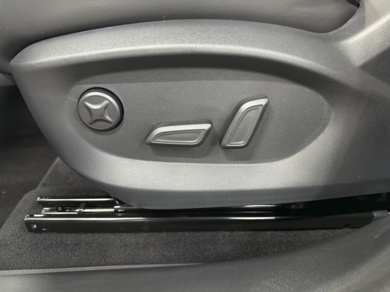 MG HS – Bild 18