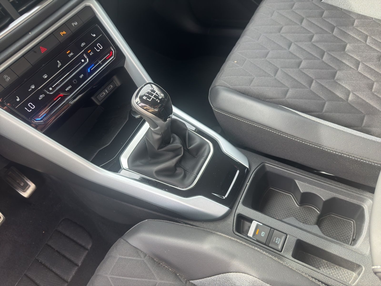 Volkswagen T-Roc – Foto 11