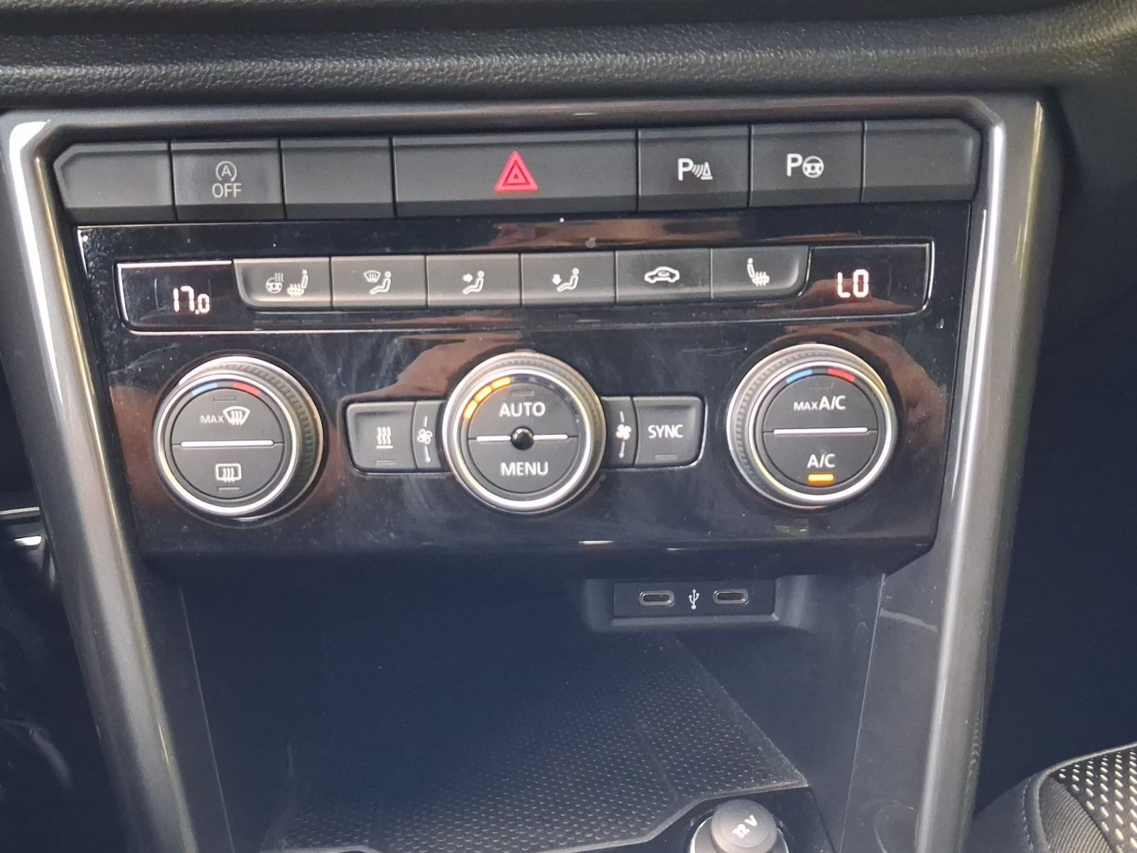 Volkswagen T-Roc – Foto 16