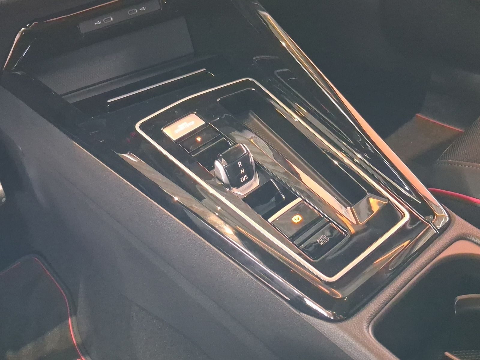 Volkswagen Golf GTI – Bild 11