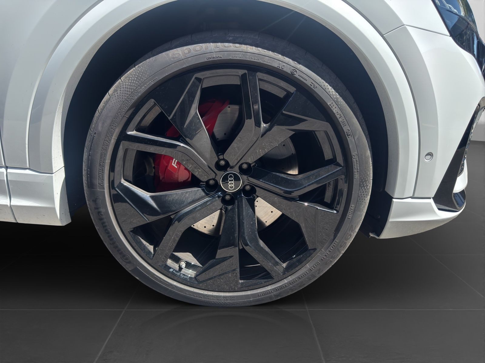 Audi RS Q8 – Foto 7