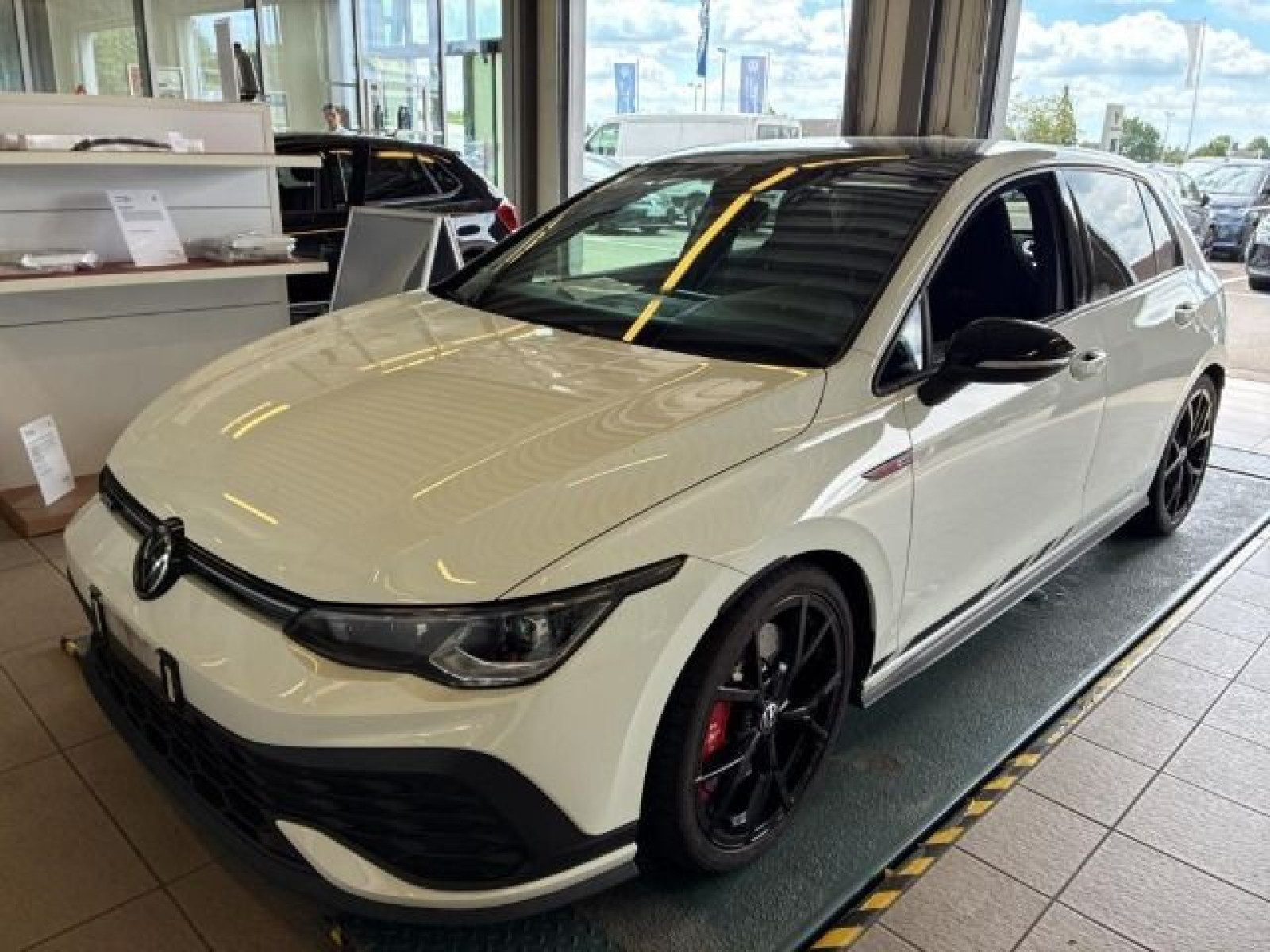 Volkswagen Golf GTI – Bild 2