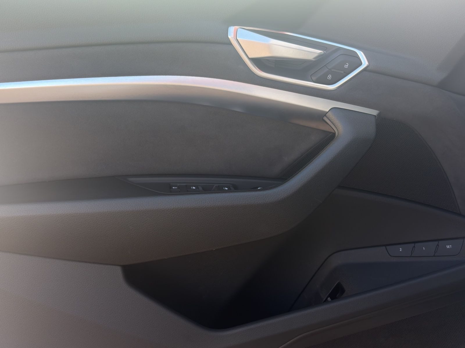 Audi e-tron S – Foto 8