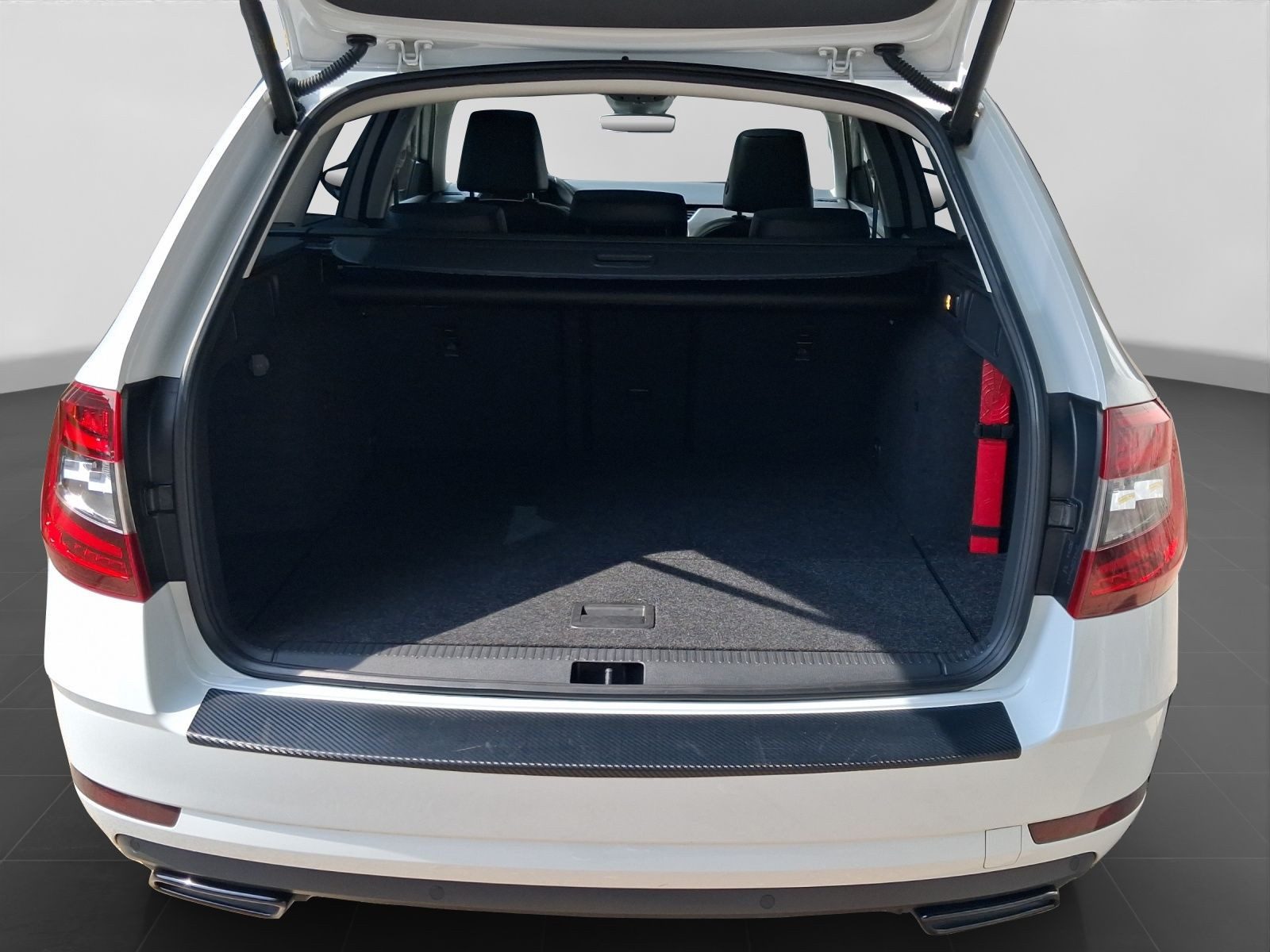 Skoda Octavia – Foto 17