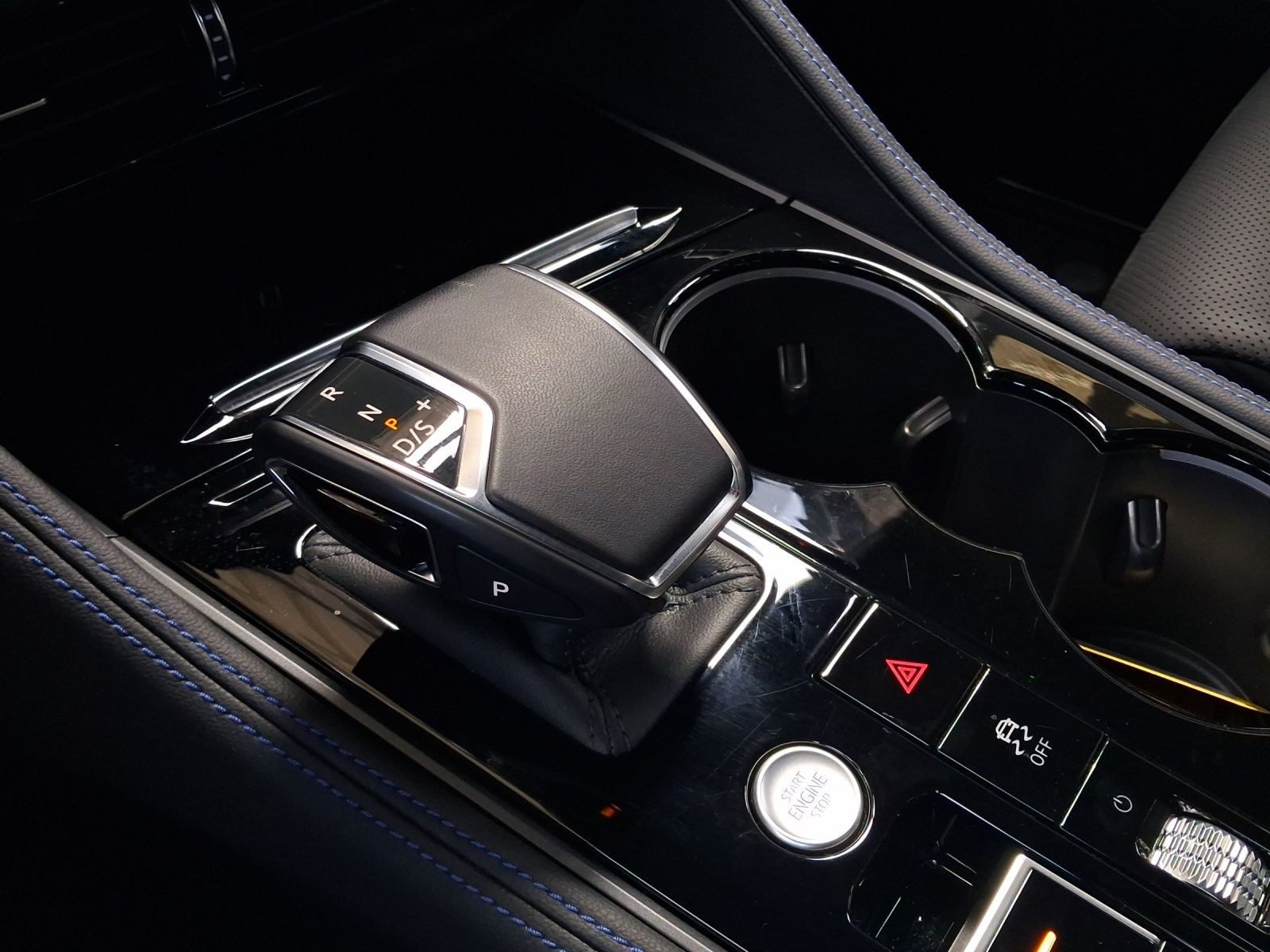 Volkswagen Touareg – Bild 11