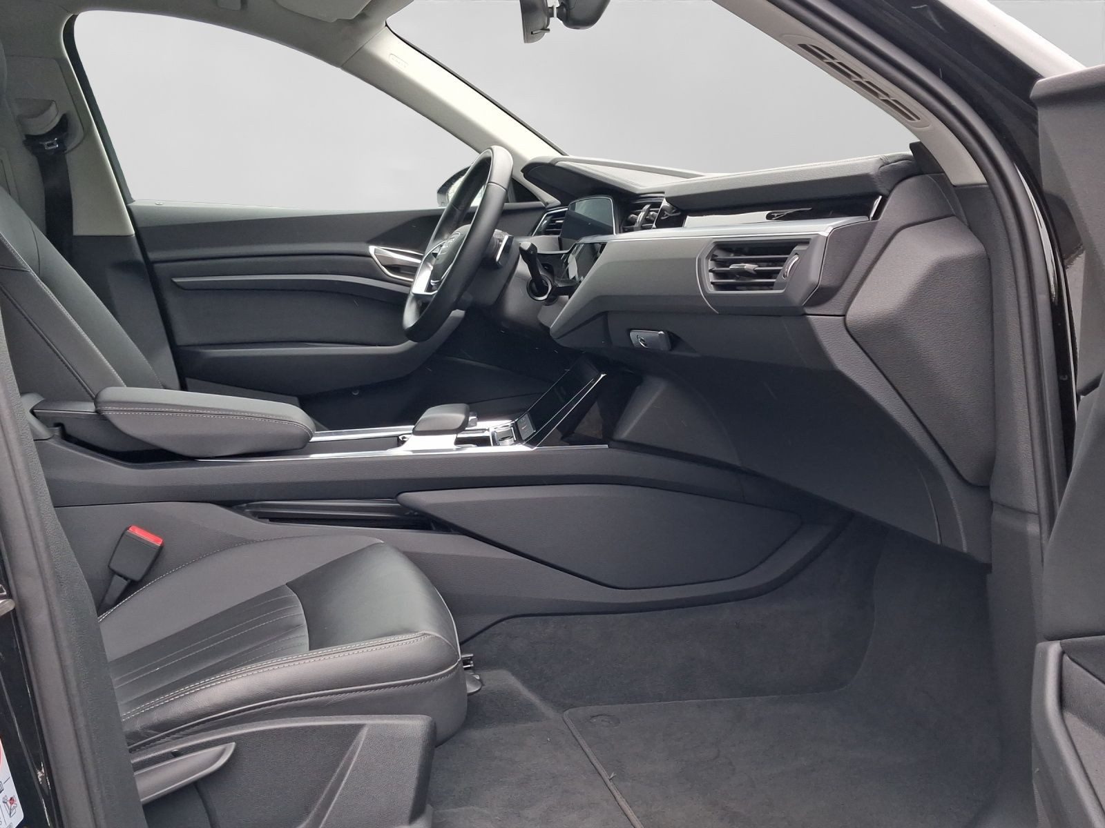 Audi Q8 Sportback e-tron – Bild 4