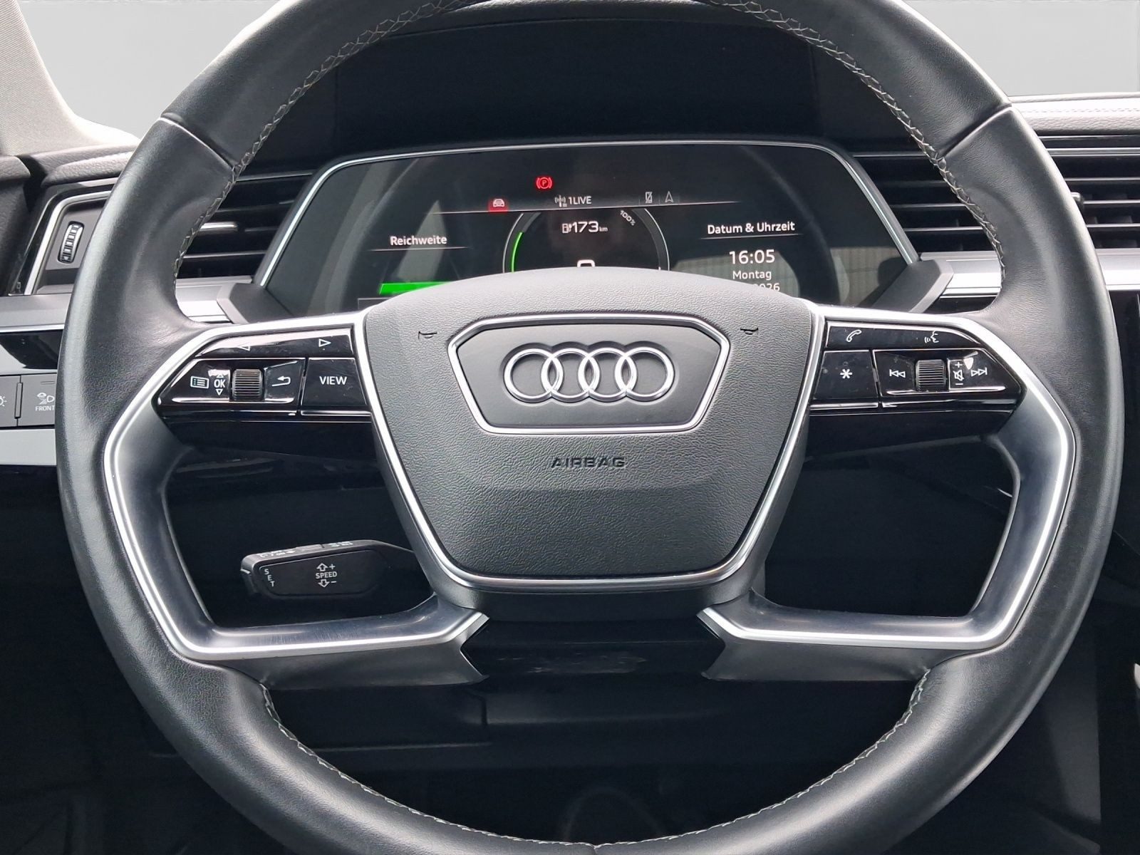 Audi Q8 Sportback e-tron – Bild 9