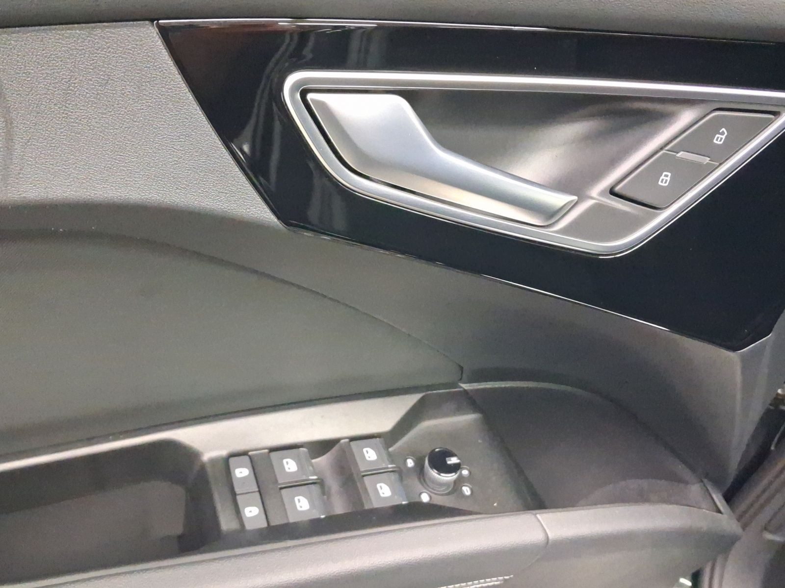 Audi Q4 e-tron – Foto 8