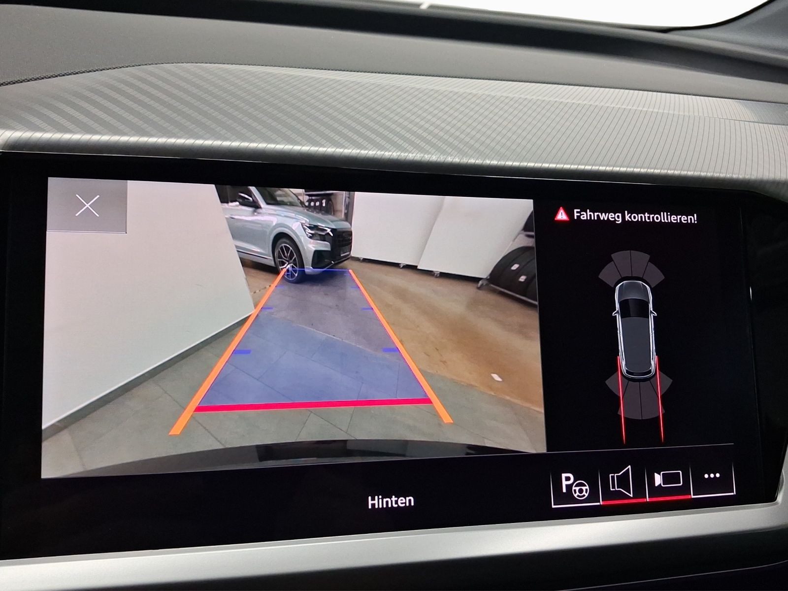 Audi Q4 e-tron – Foto 15