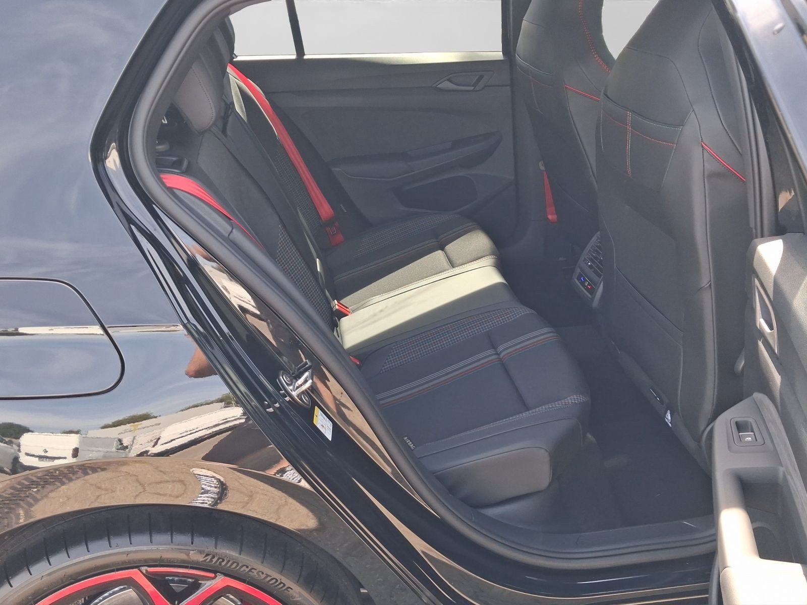 Volkswagen Golf GTI – Bild 6