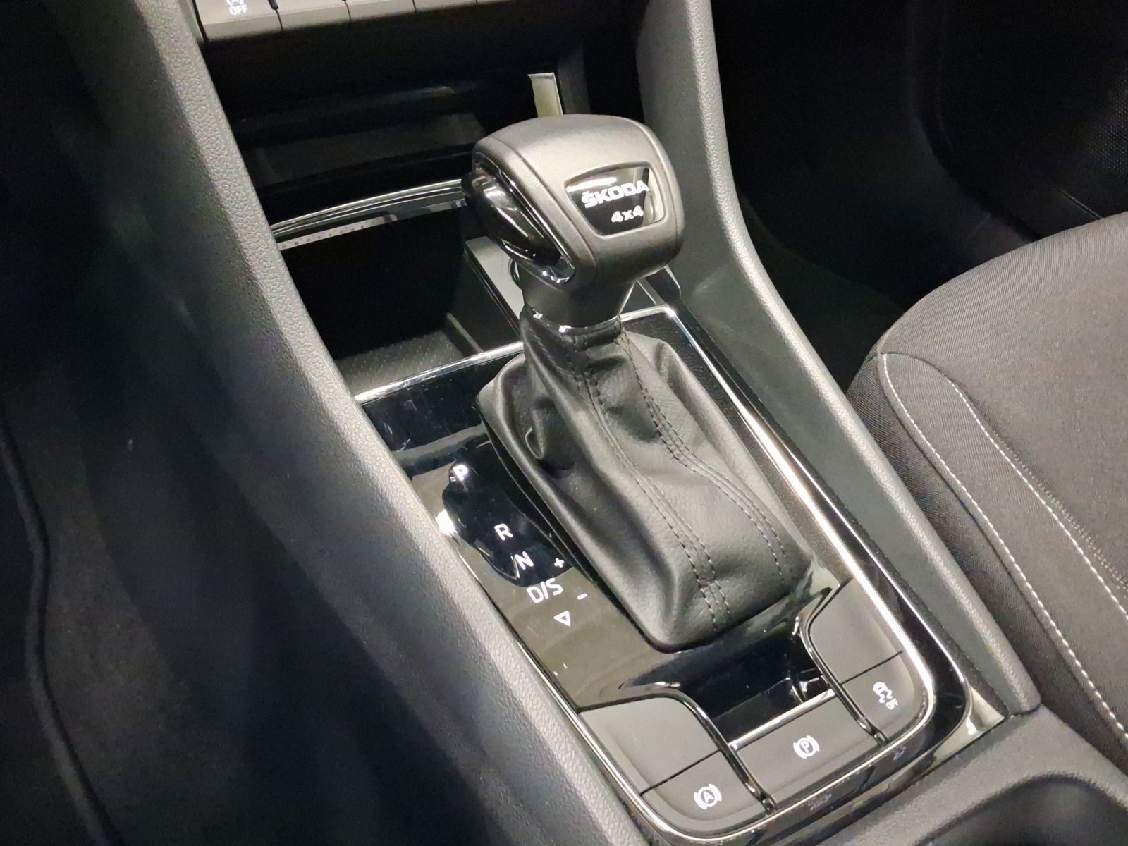 Skoda Karoq – Foto 11