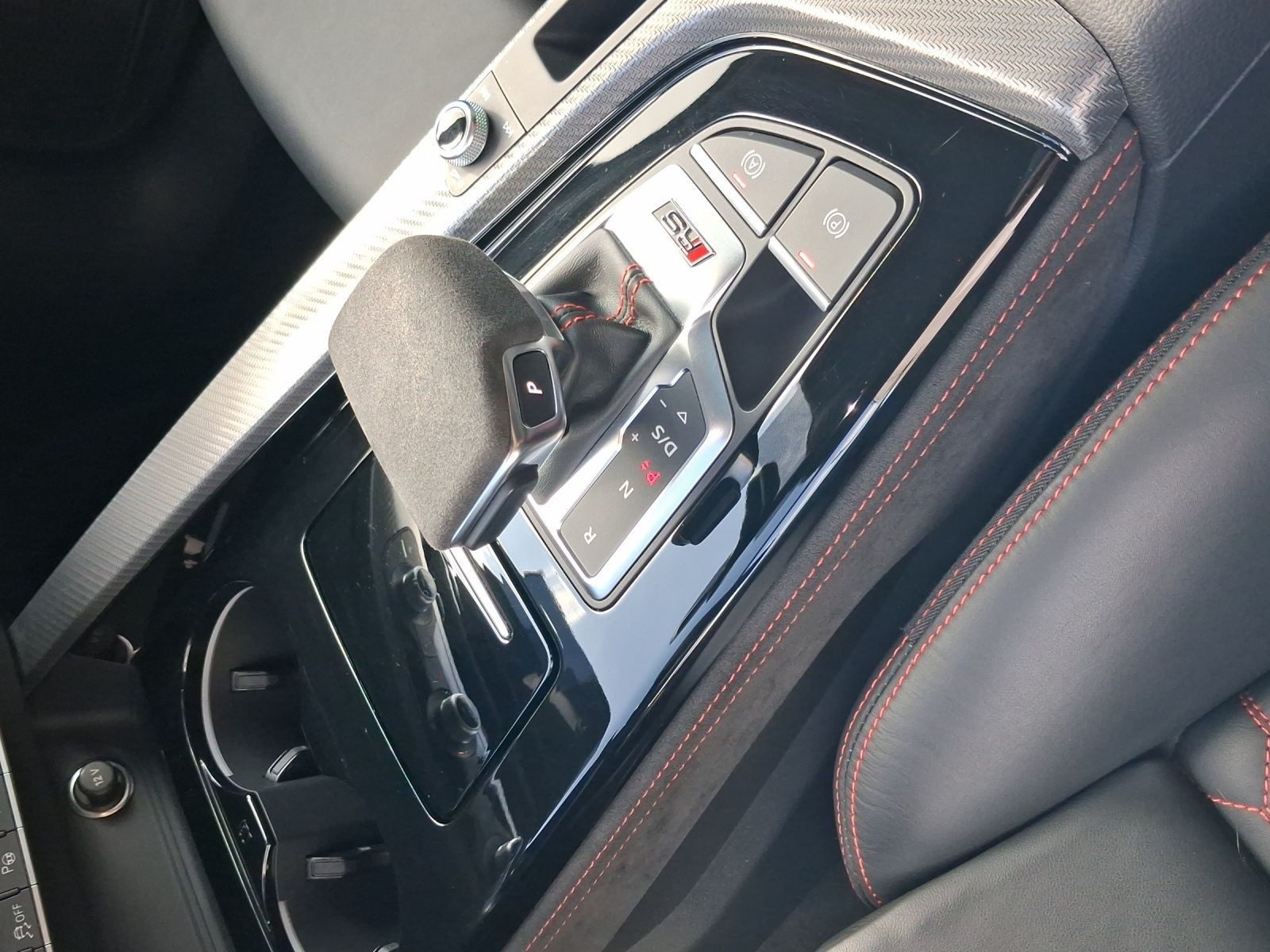 Audi RS 4 Avant – Foto 11
