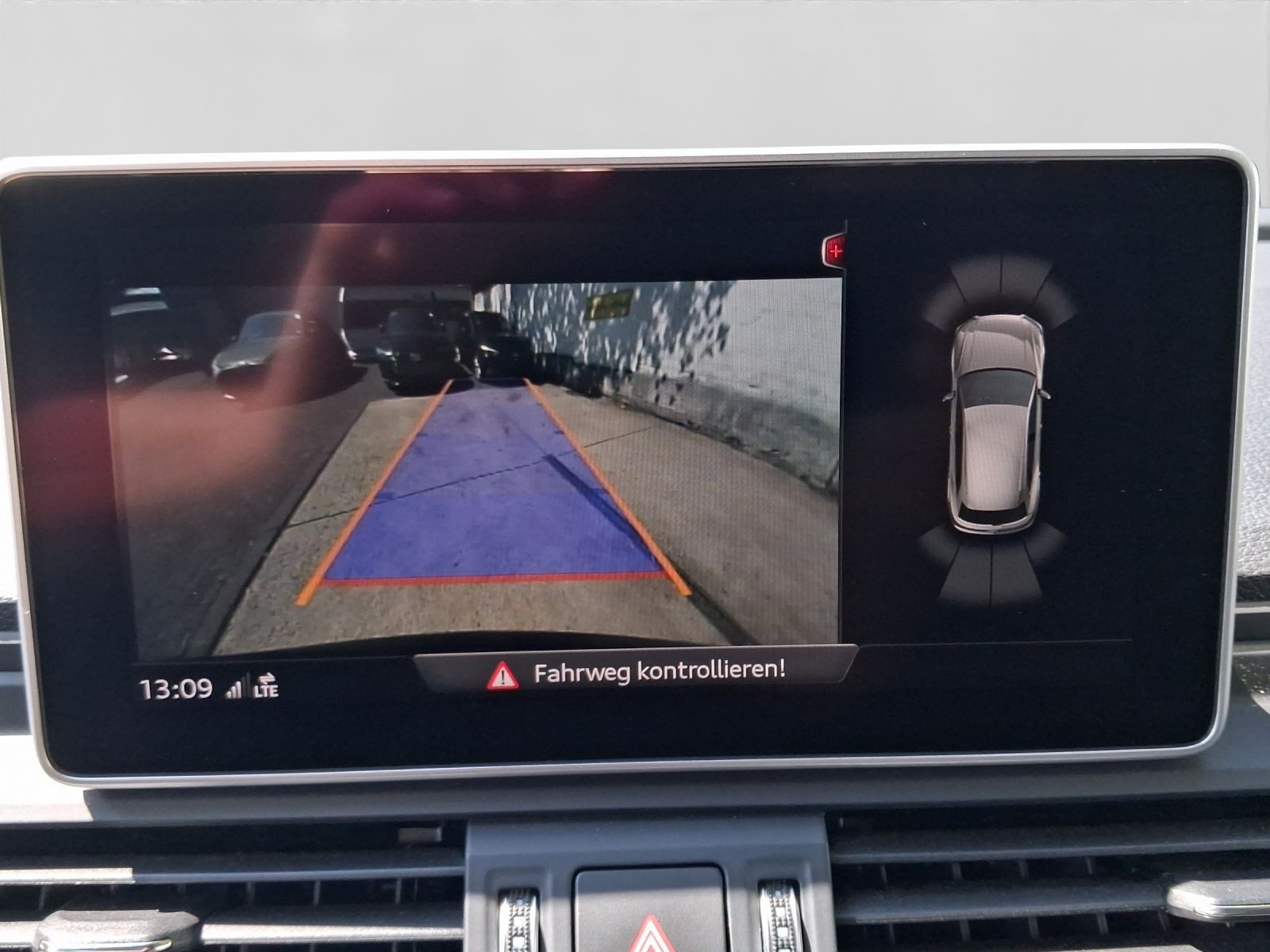 Audi SQ5 – Foto 12