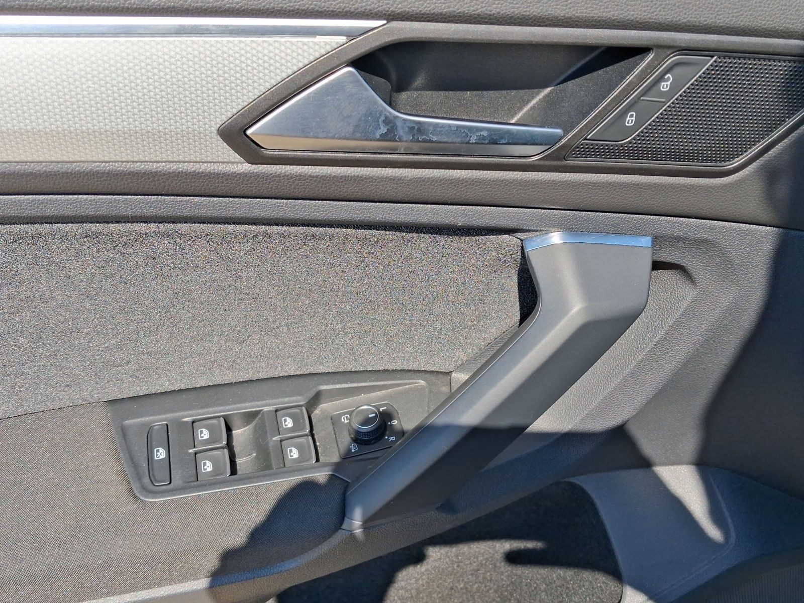 Volkswagen Tiguan – Bild 8