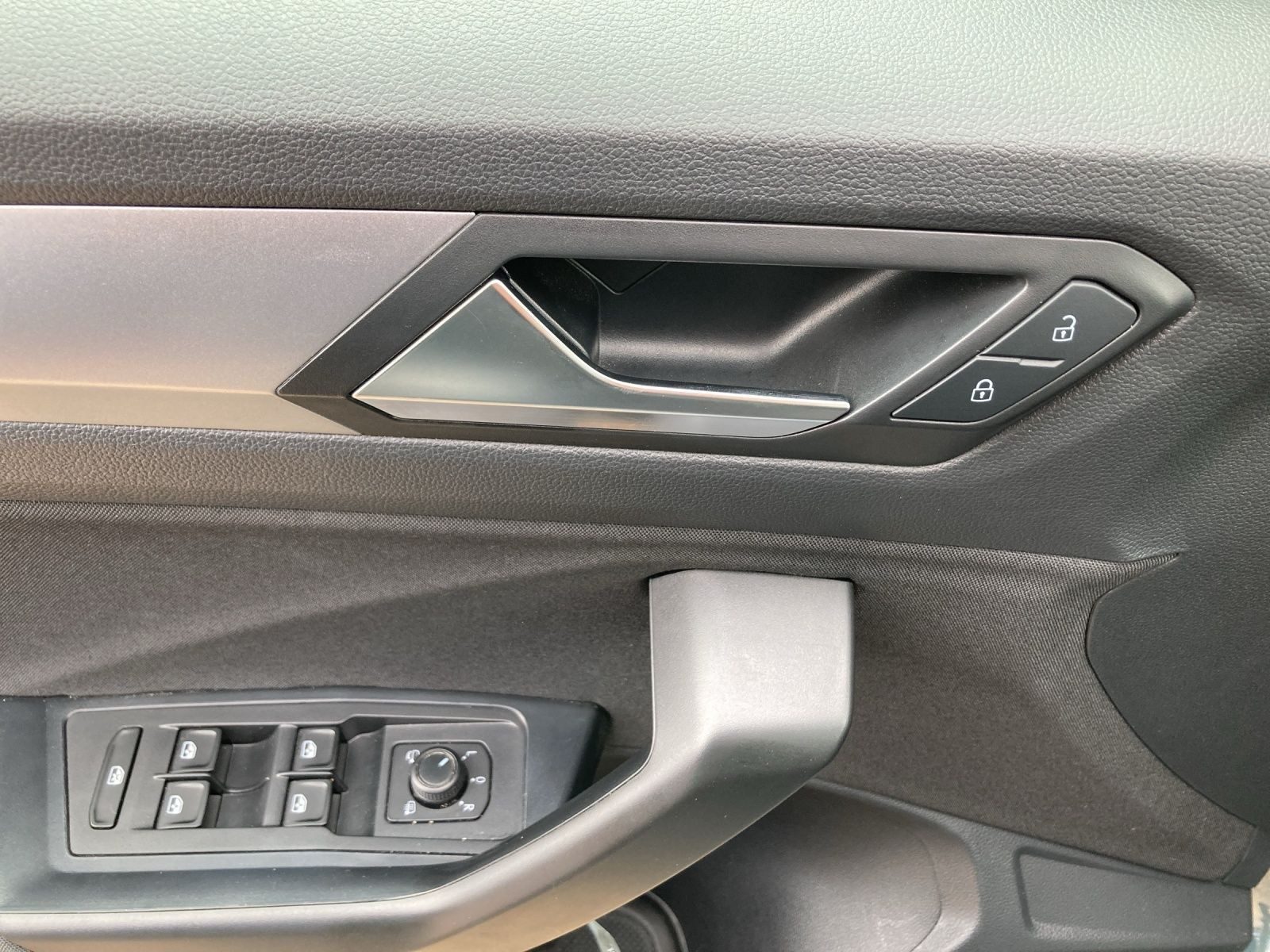 Volkswagen T-Roc – Bild 8