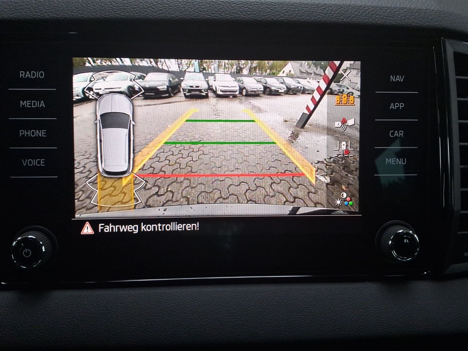 Skoda Karoq – Bild 12