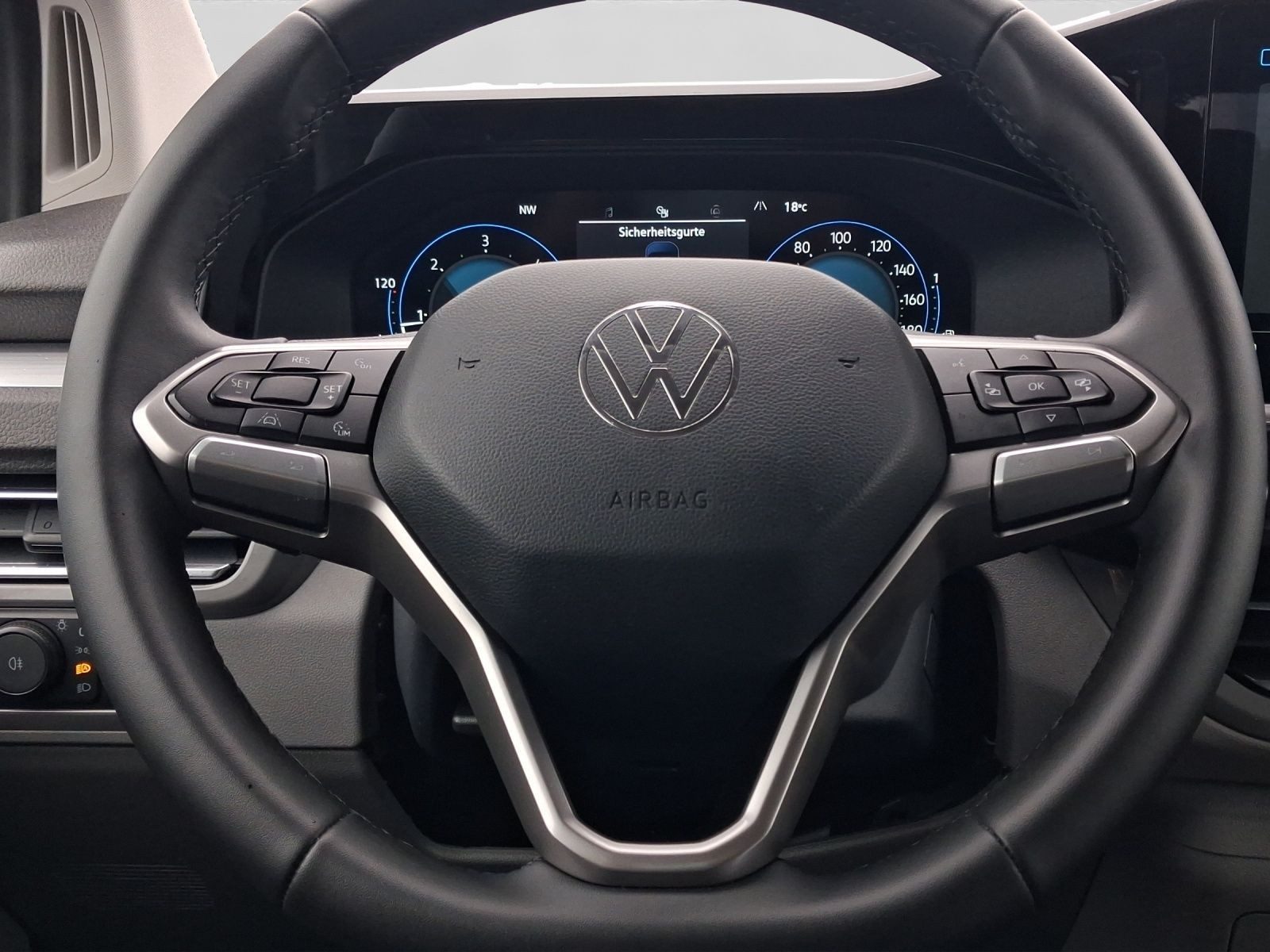 Volkswagen T7 Caravelle – Bild 11