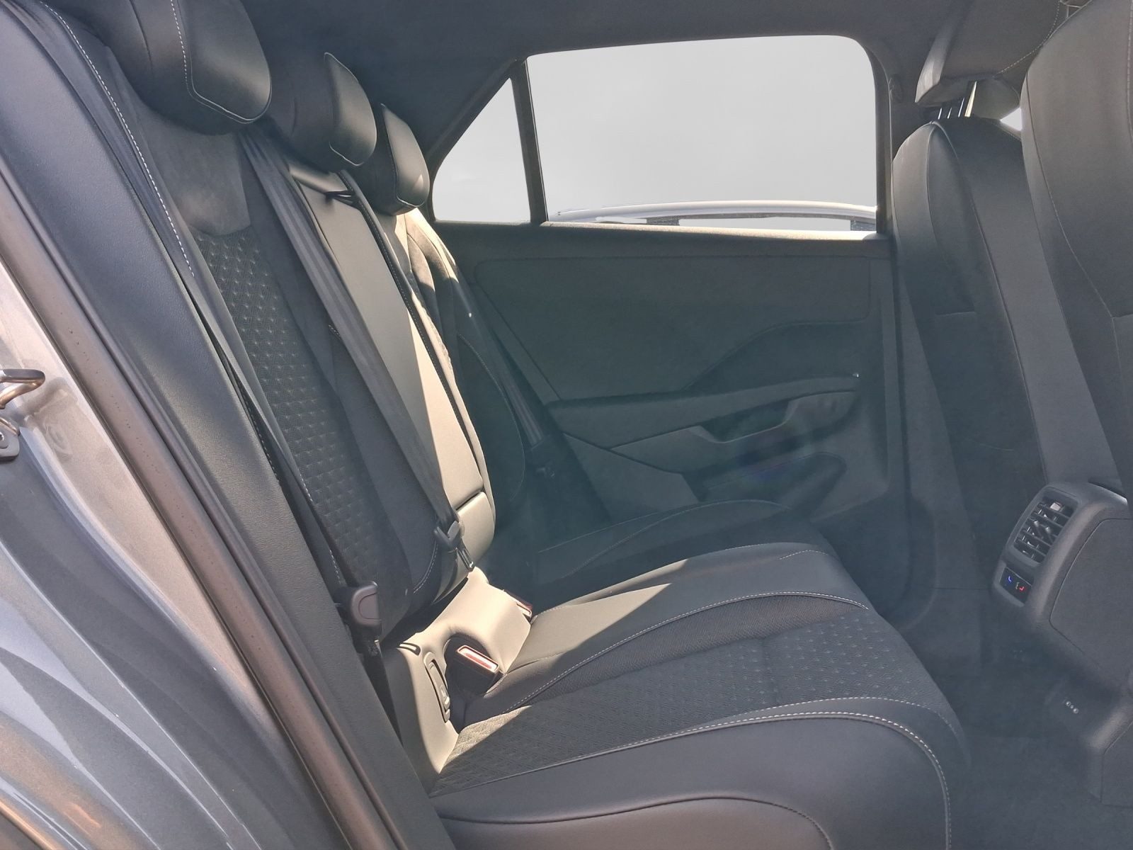 Volkswagen T-Roc – Bild 6