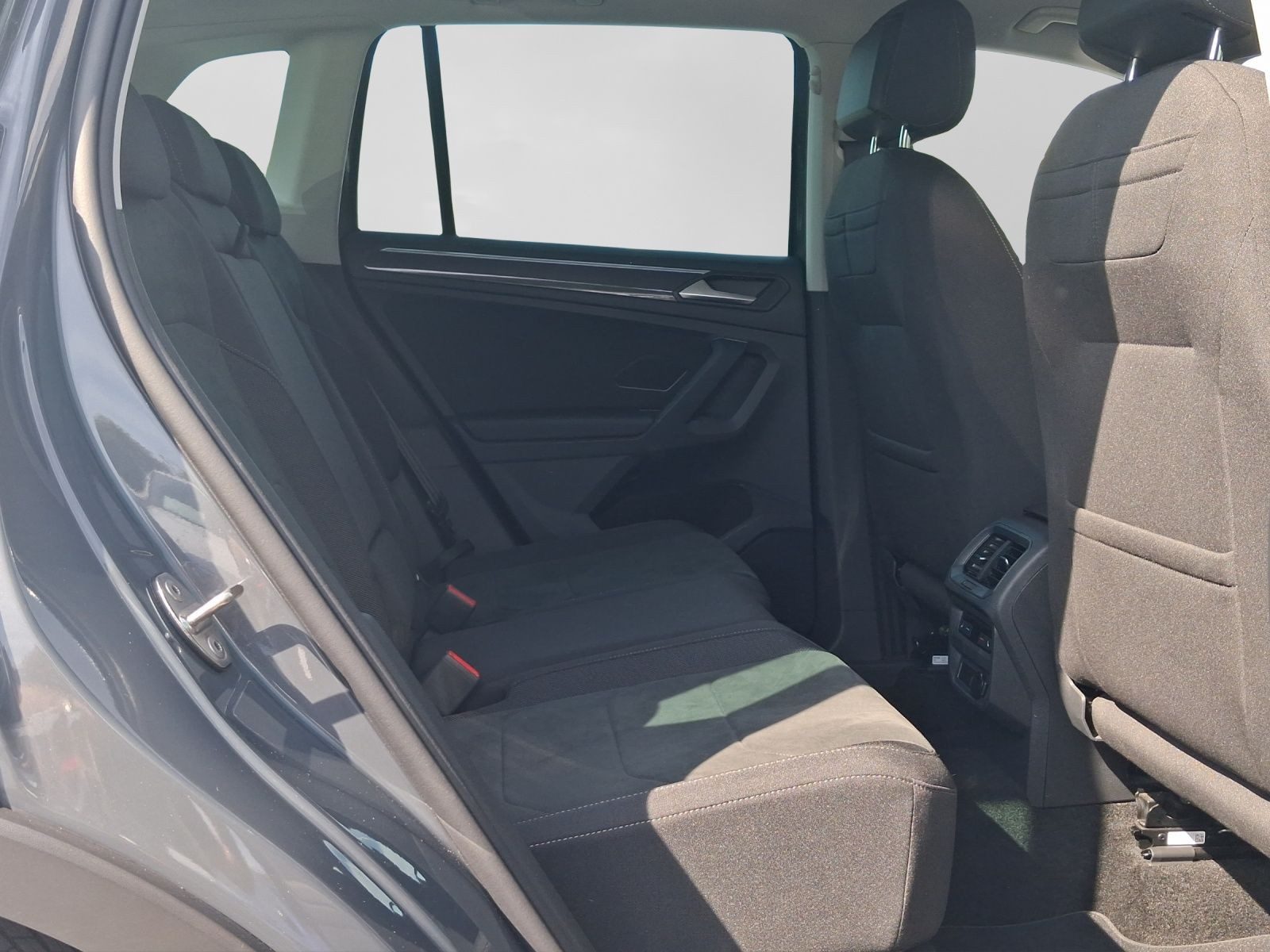 Volkswagen Tiguan – Bild 6