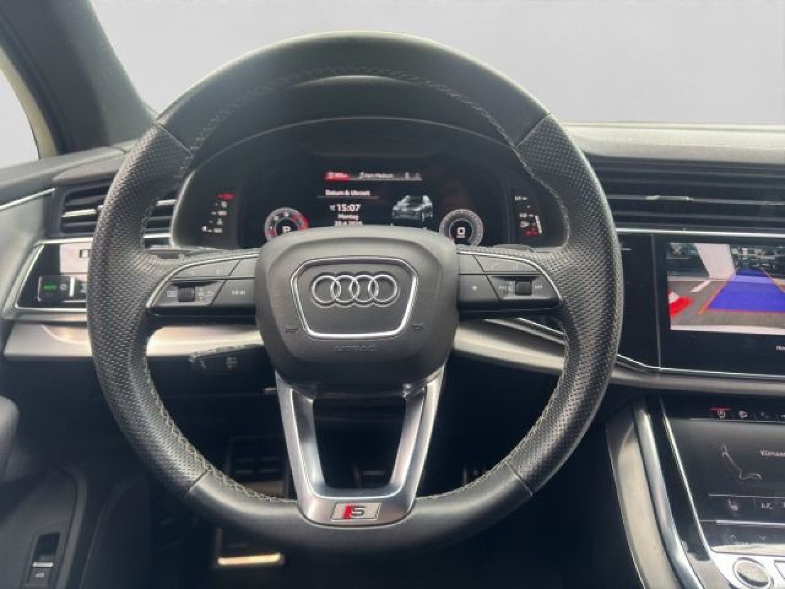 Audi Q7 – Bild 9