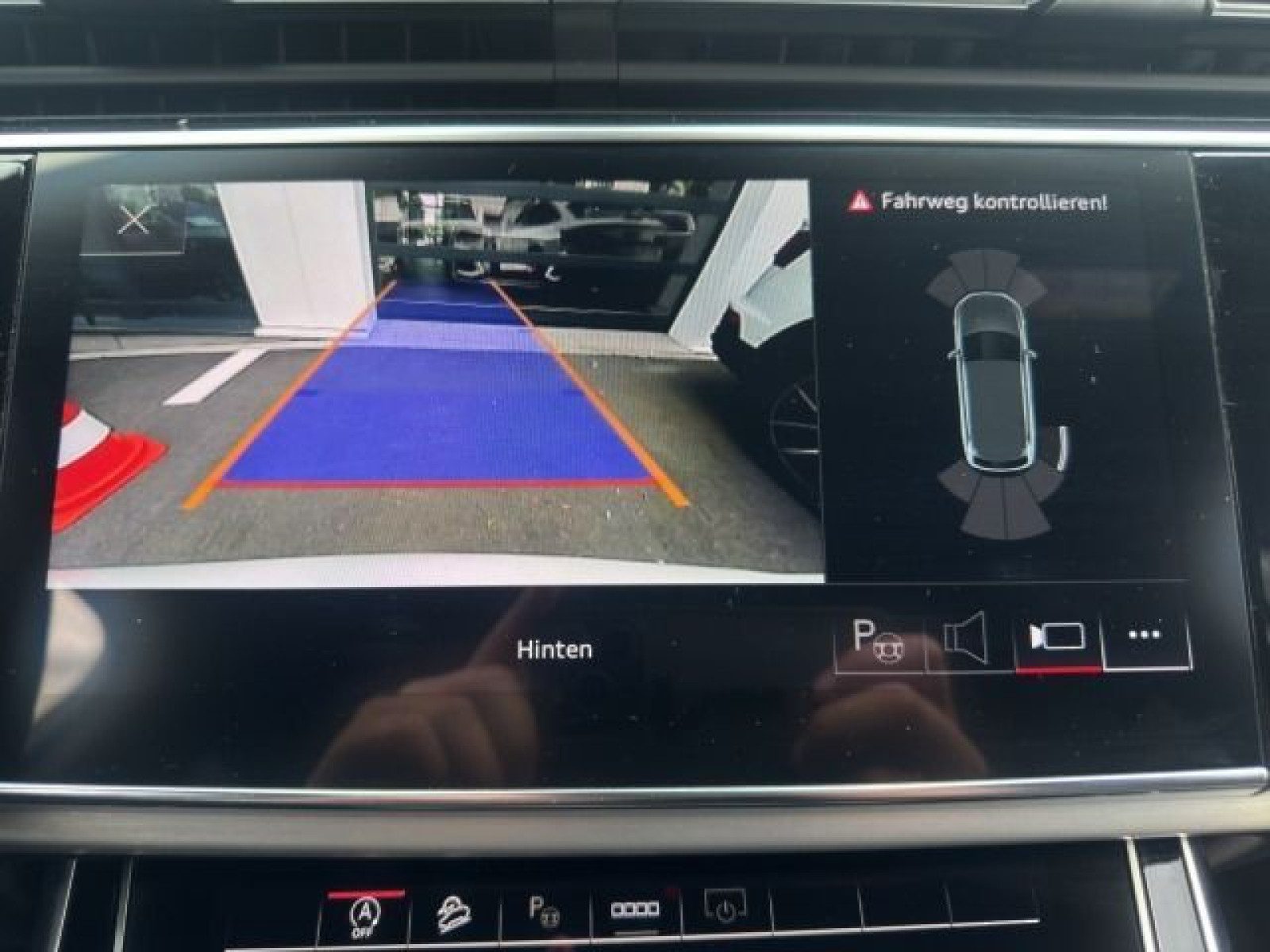 Audi Q7 – Bild 12