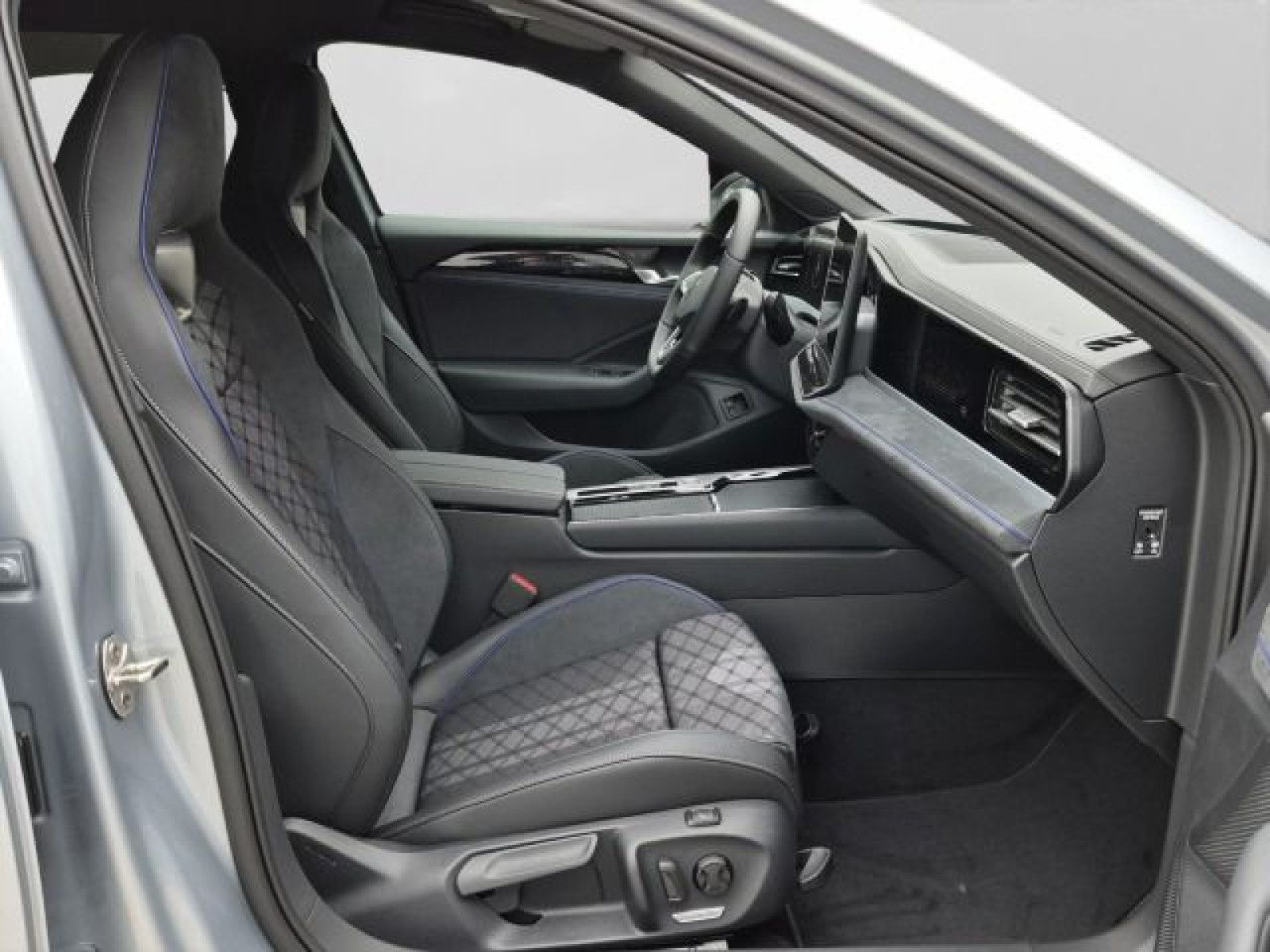 Volkswagen Passat Variant – Bild 4
