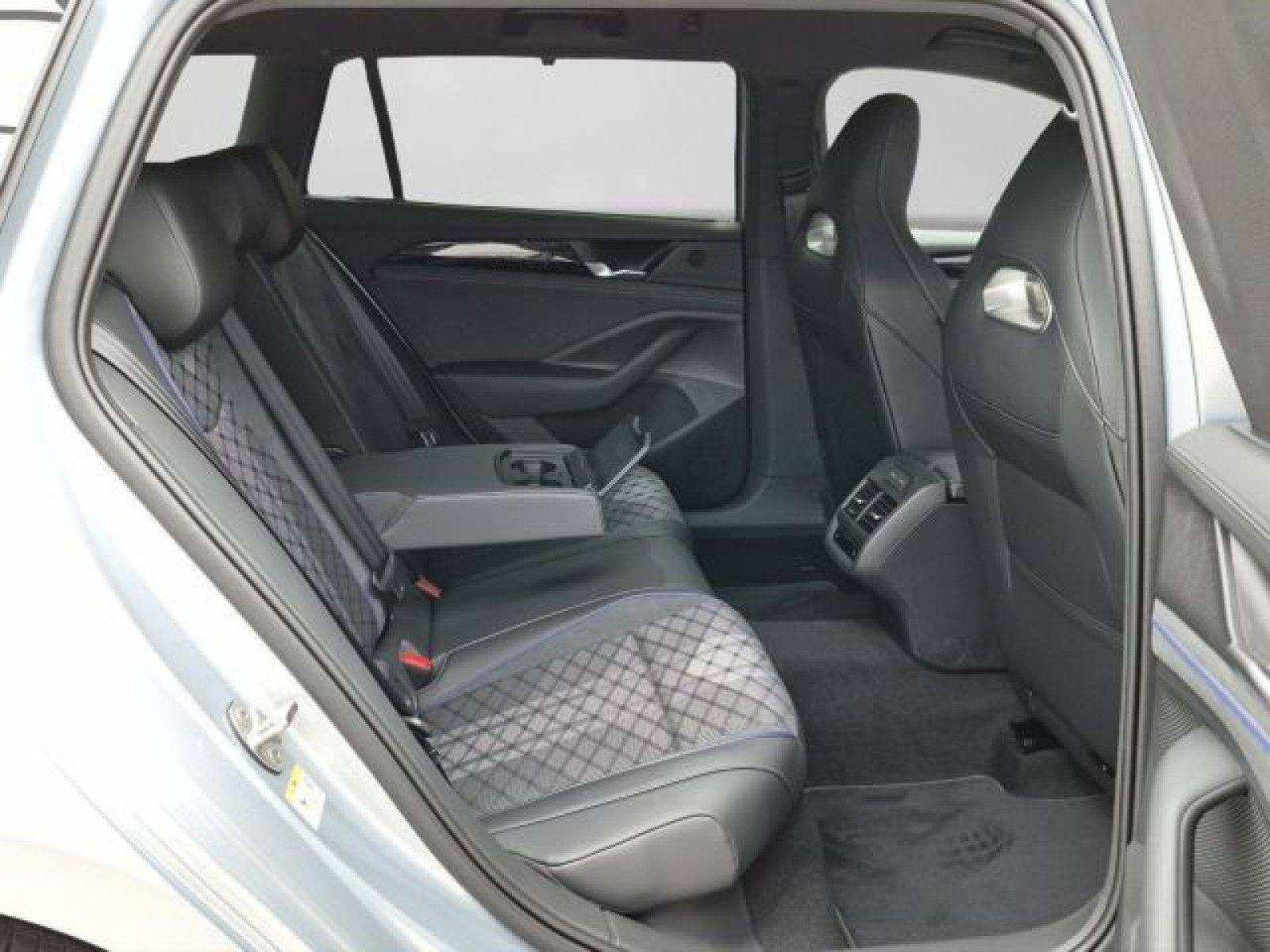 Volkswagen Passat Variant – Bild 6