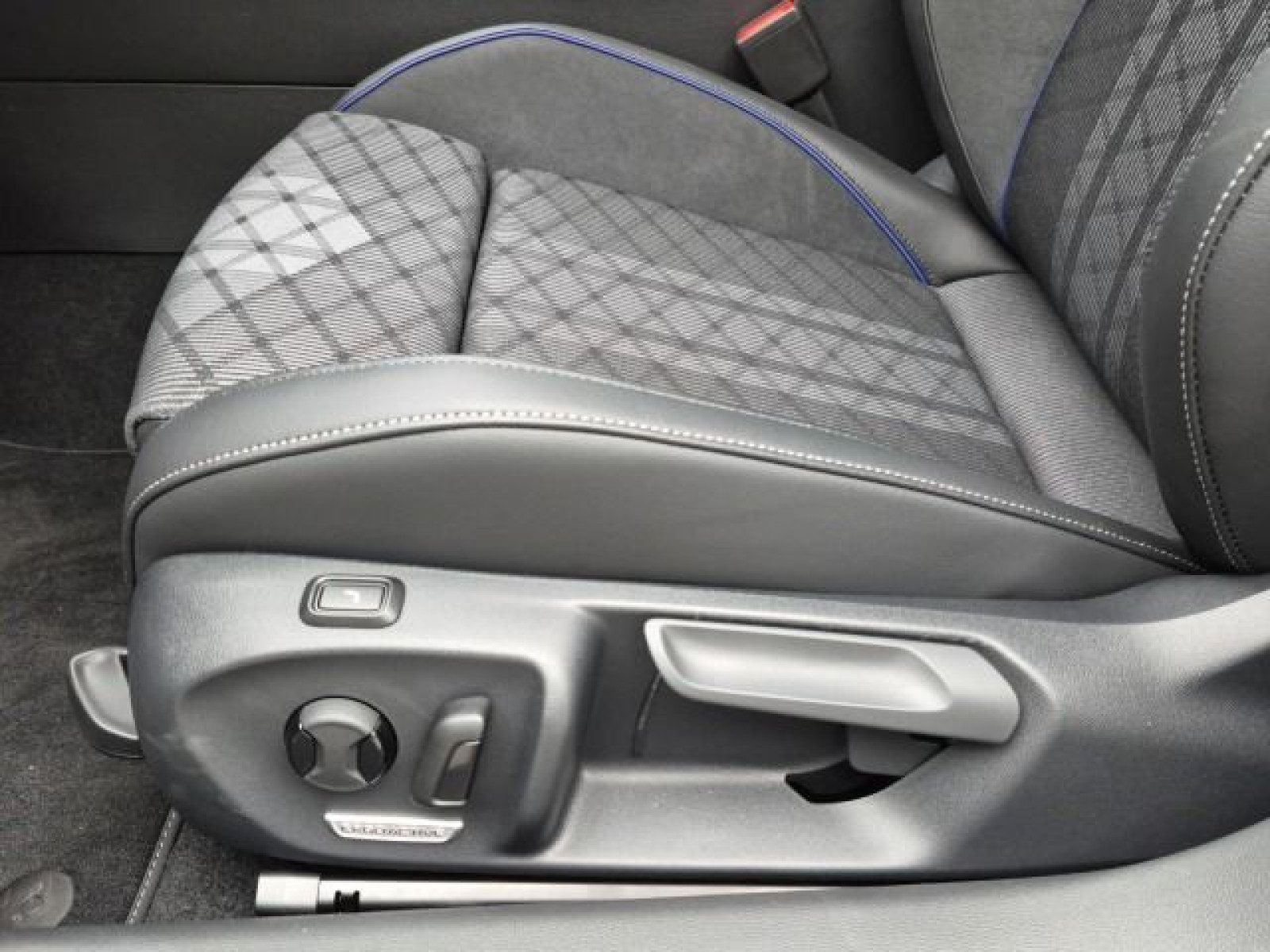 Volkswagen Passat Variant – Bild 18