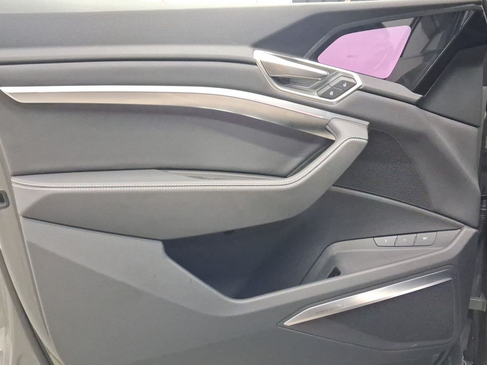 Audi Q8 e-tron – Bild 8