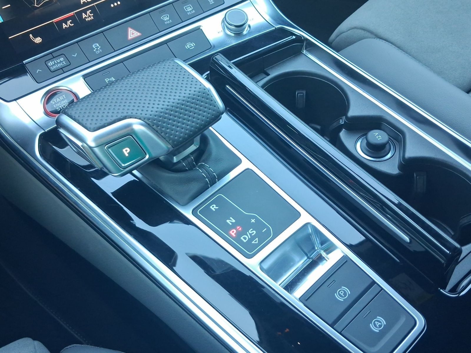 Audi S6 Avant – Foto 11