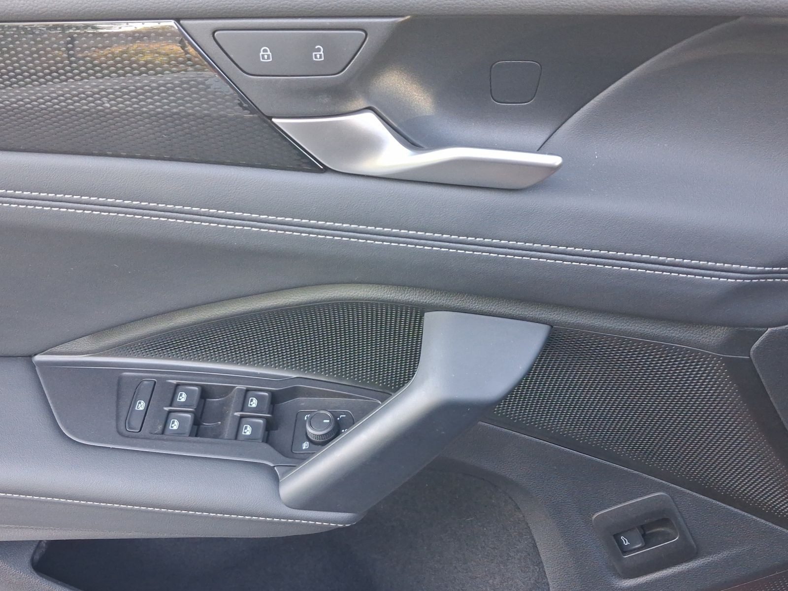 Volkswagen Tiguan – Bild 8