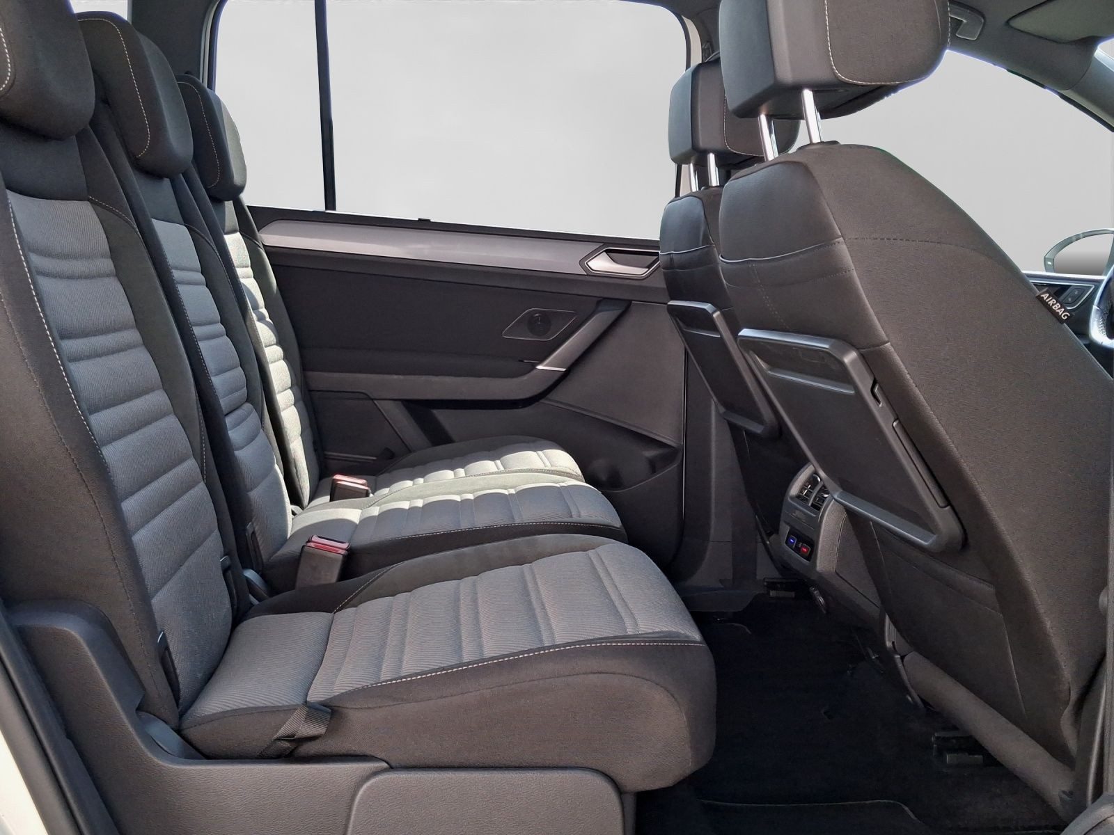 Volkswagen Touran – Bild 6