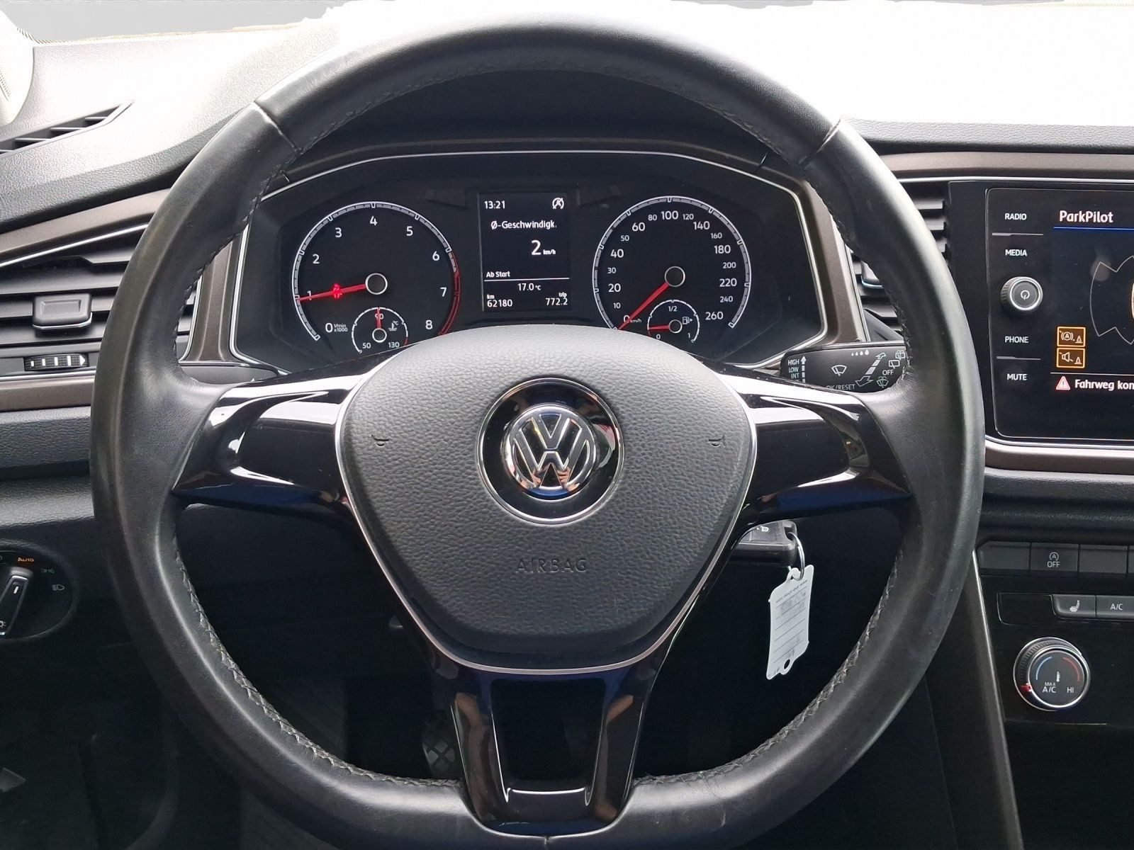 Volkswagen T-Roc – Foto 9