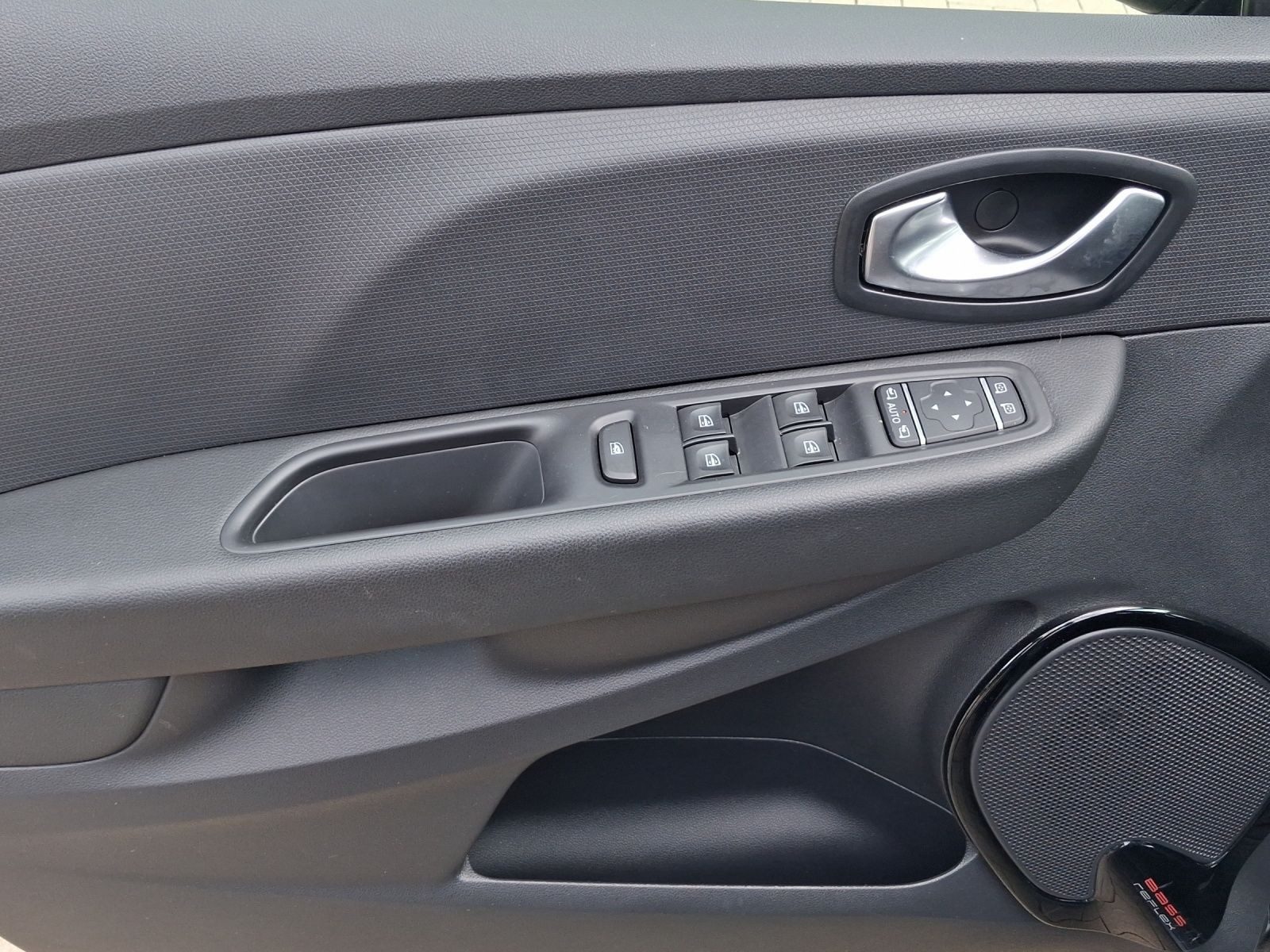 Renault Clio – Foto 8