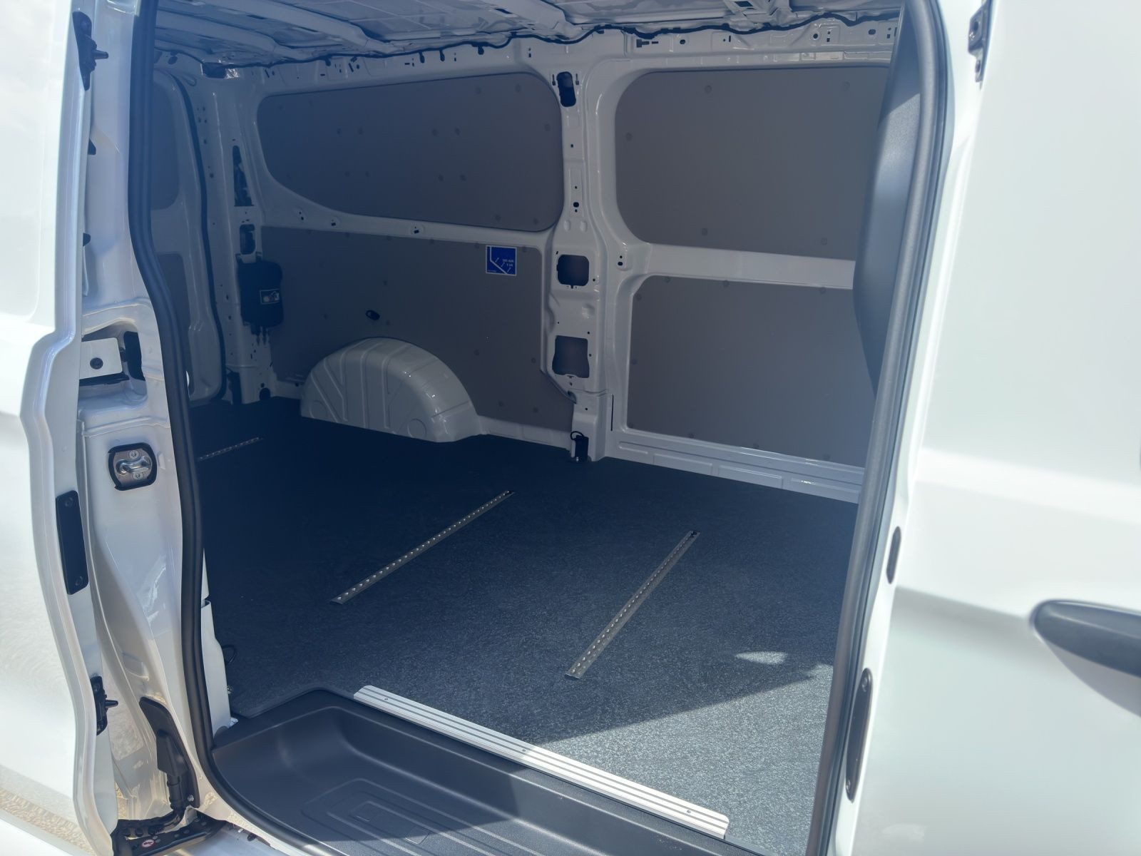 Volkswagen Transporter Kasten – Bild 6