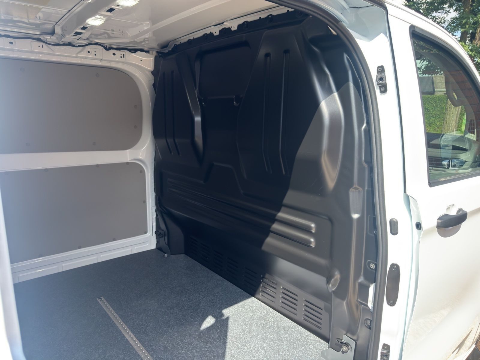 Volkswagen Transporter Kasten – Bild 20